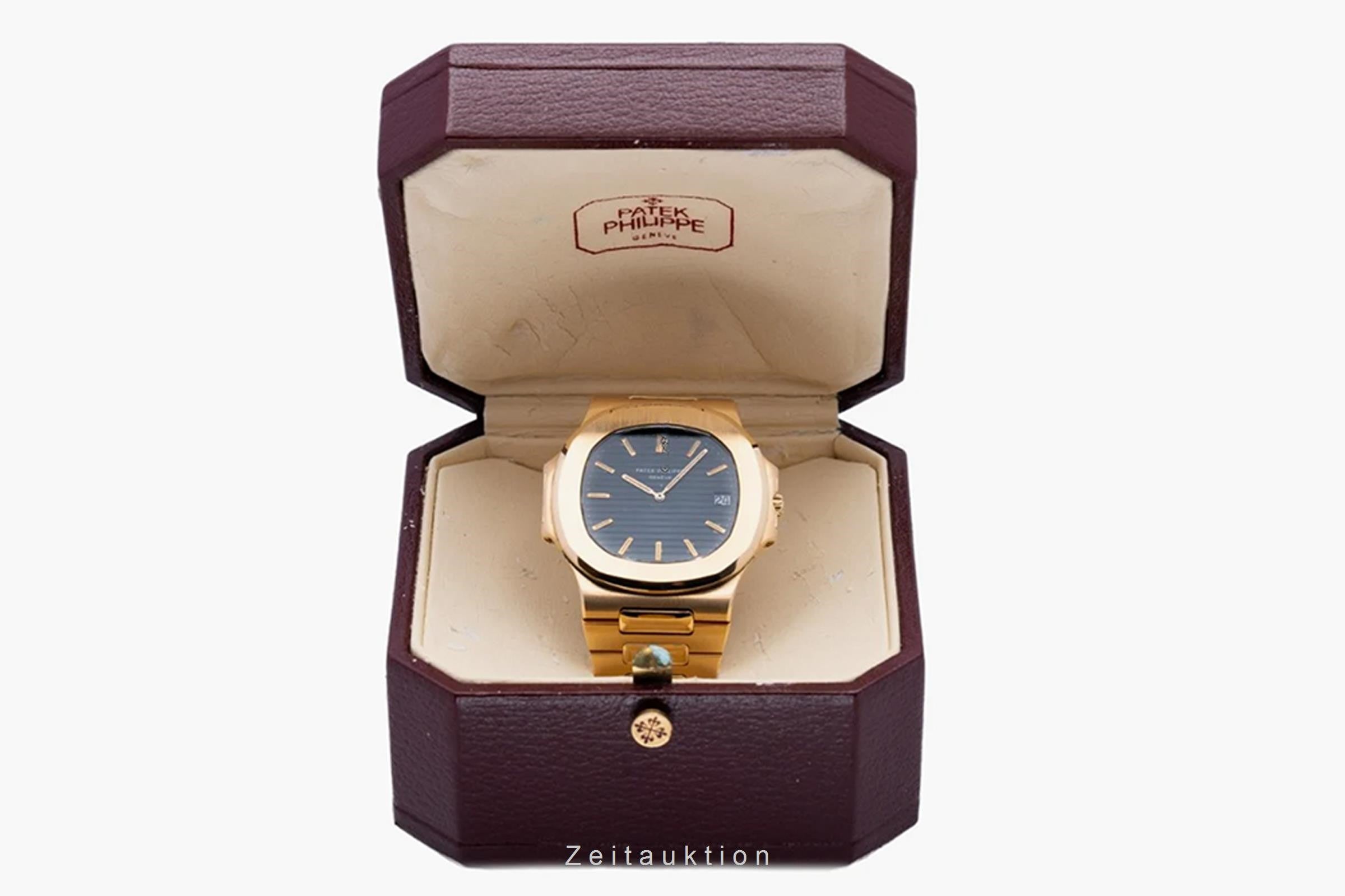 Patek Philippe Nautilus 18 ct gold automatic men's watch 3700/11J  [2300998]