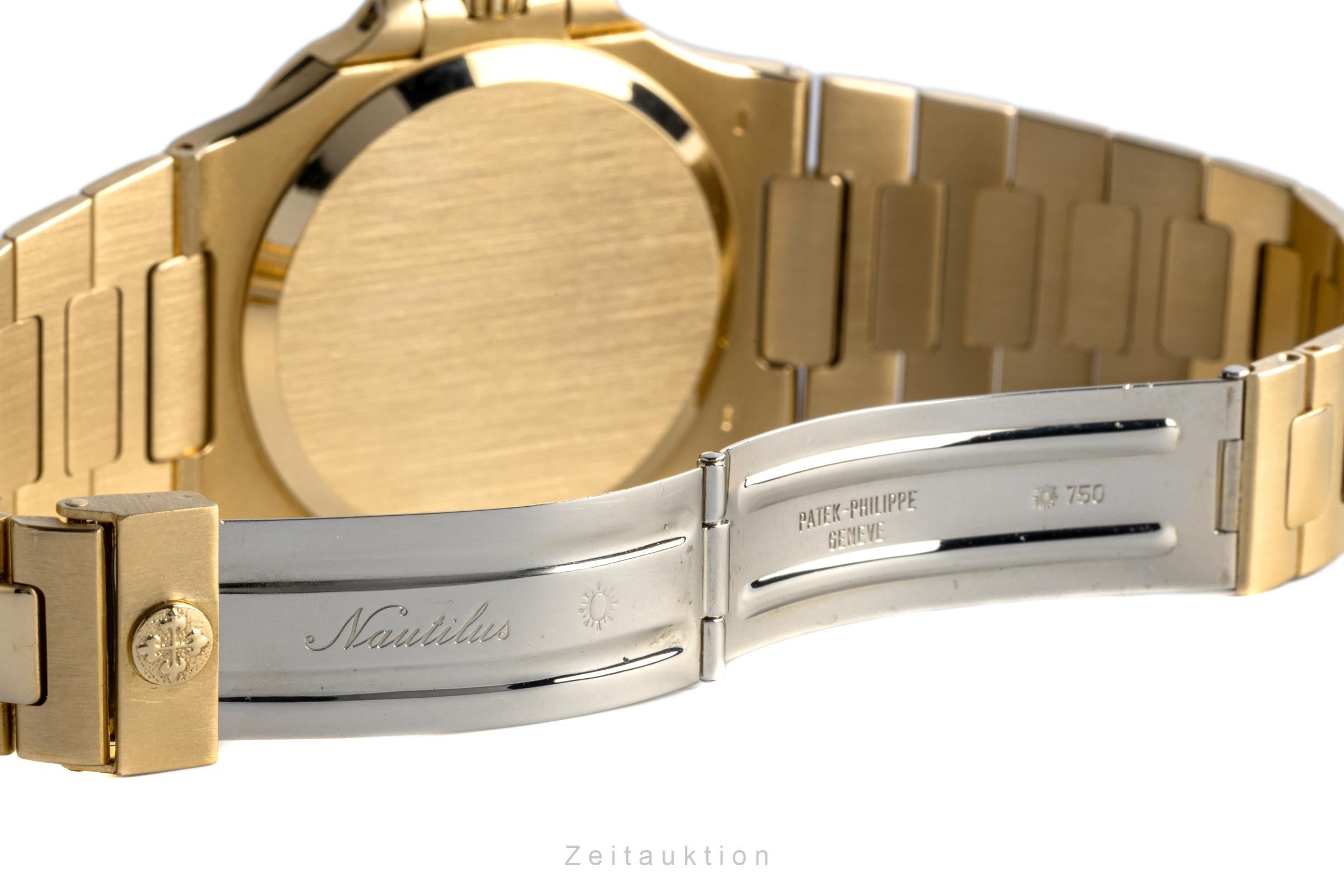 Patek Philippe Nautilus 18 ct gold automatic men's watch 3700/11J  [2300998]