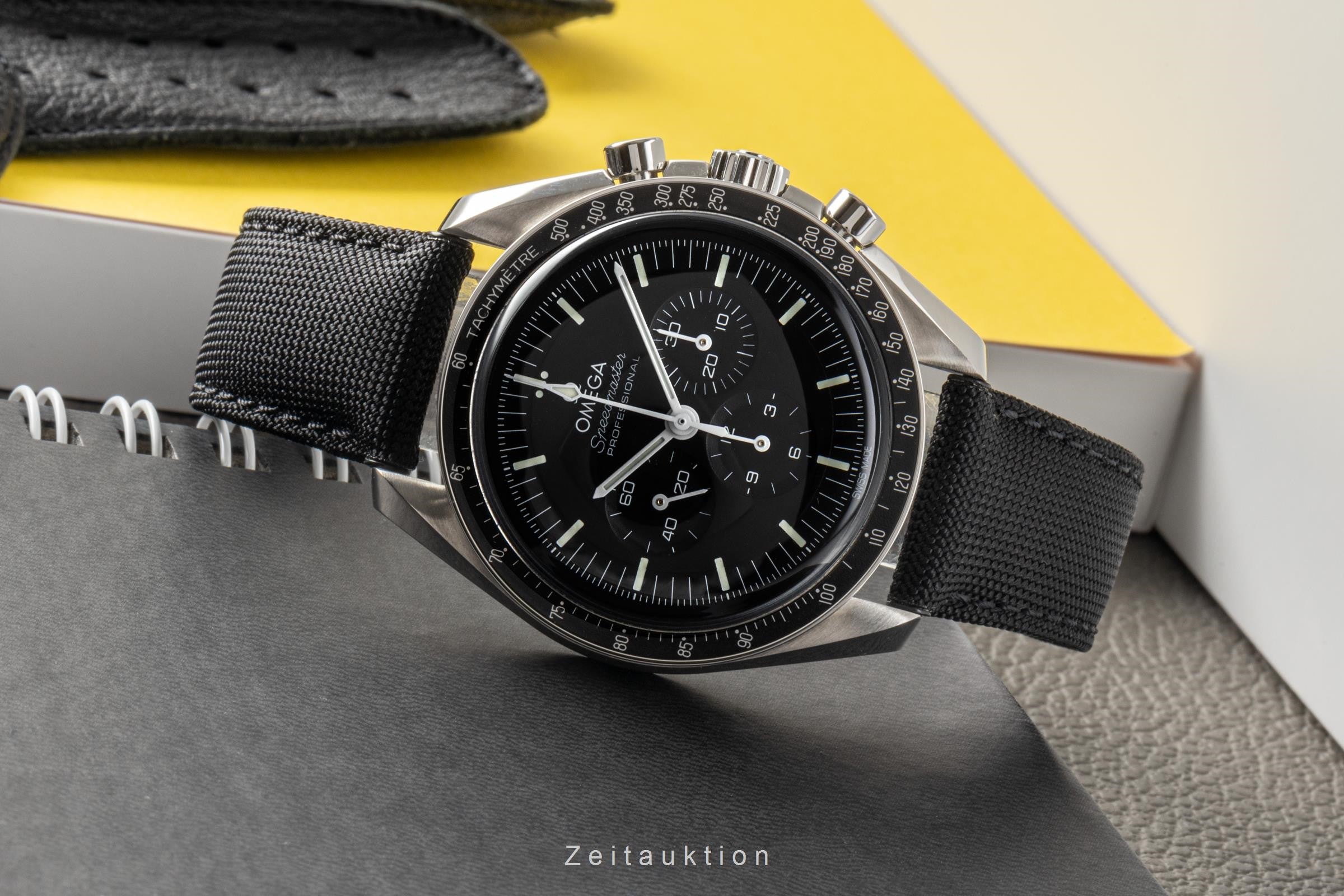 Omega Speedmaster Moonwatch chronograph steel manual winding men's watch 310.32.42.50.01.001  [2301059]