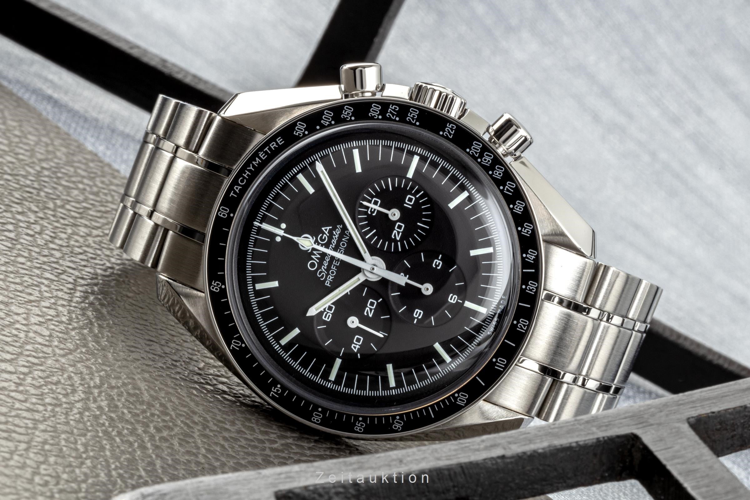 Omega Speedmaster chronograph steel manual winding men's watch 311.30.42.30.01.005 LP: 7400EUR  [2301278]
