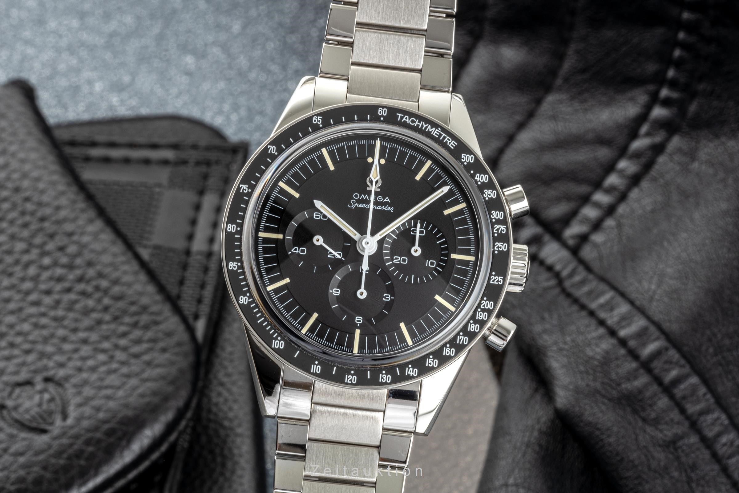 Omega Speedmaster chronograph steel manual winding men's watch 311.30.40.30.01.001  [2301729]
