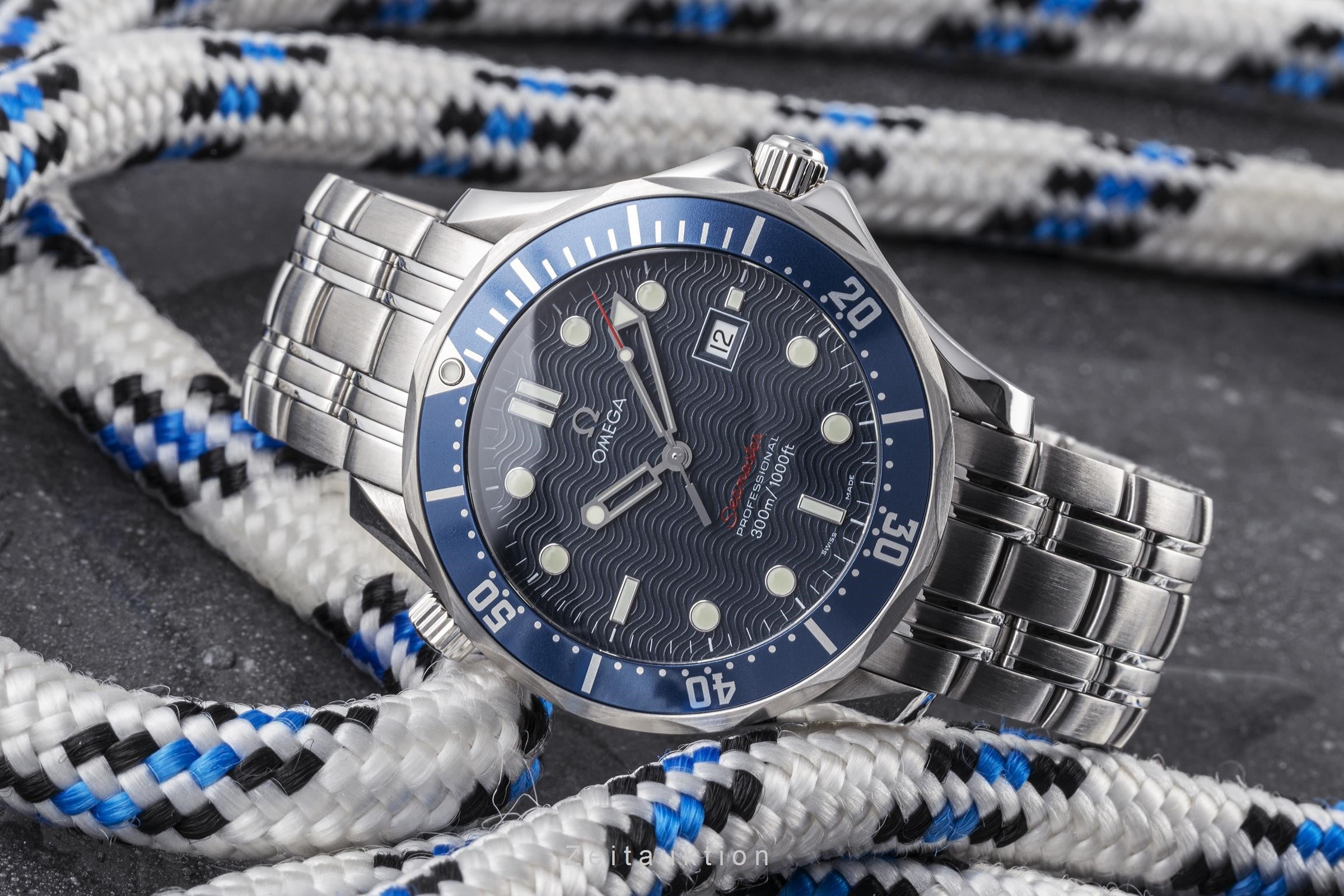 Omega Seamaster "Red" Professional Diver 300M Stahl Herrenuhr Ref. 2221.80.00 [2301739]