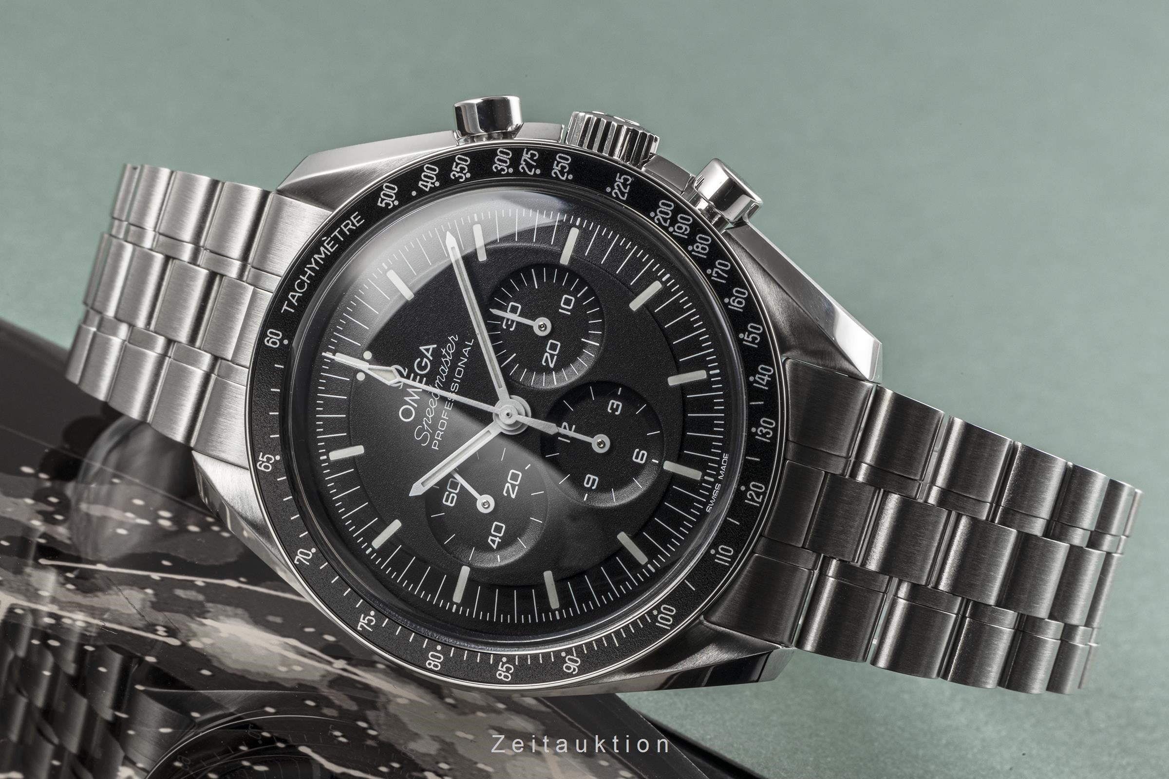 Omega Speedmaster Moonwatch chronograph steel manual winding men's watch 310.30.42.50.01.001 LP: 7400EUR  [2302161]