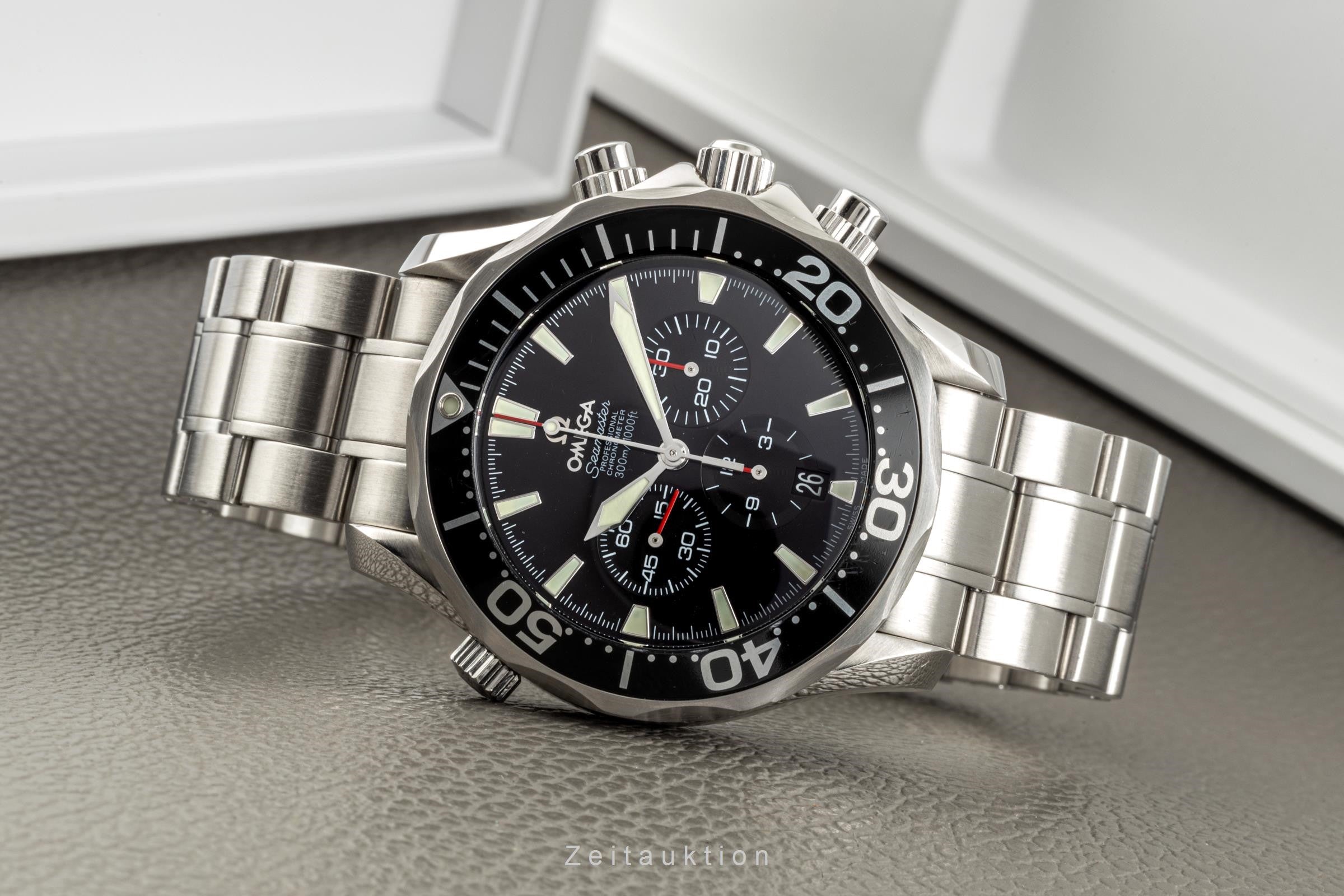 Omega Seamaster chronographe acier automatique montre pour hommes 2594.52.00 LP: 5000EUR  [2302263]