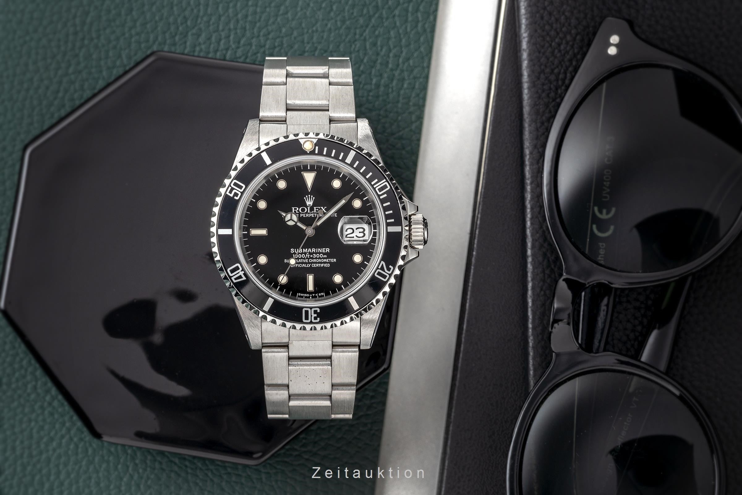 Rolex Submariner Date Oyster Perpetual Automatik Herrenuhr Edelstahl Ref. 16610 [2302380]