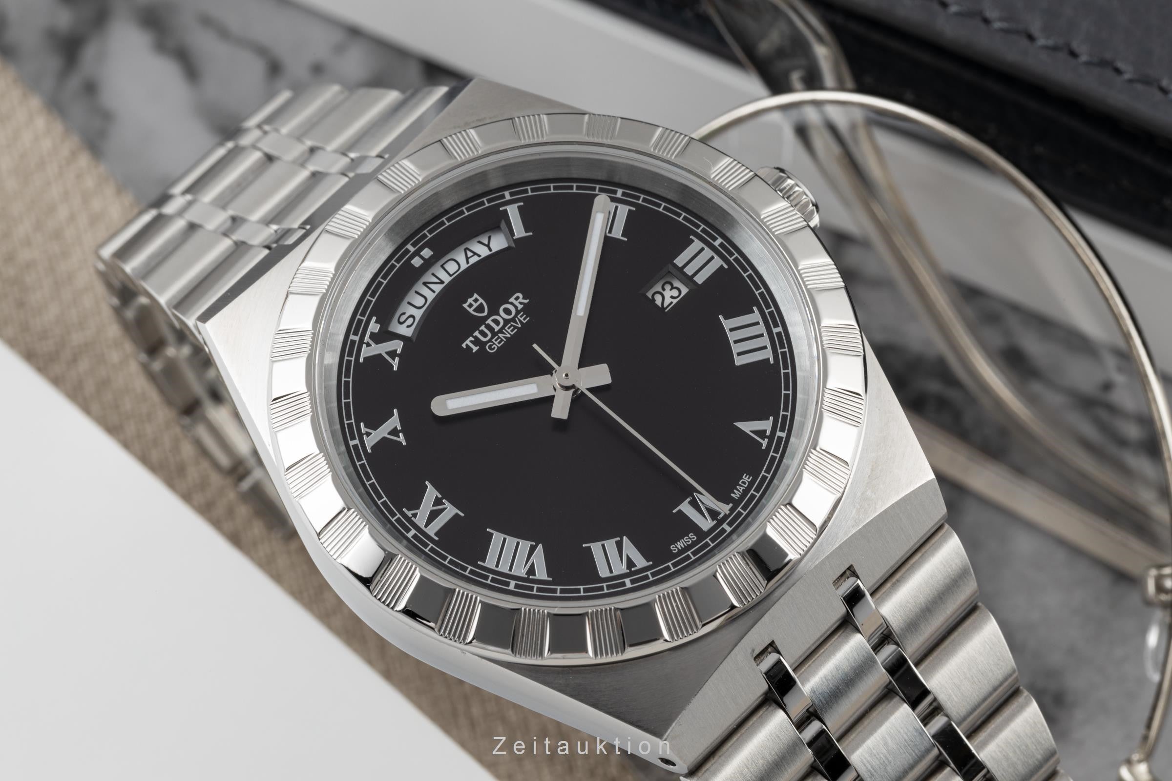 Tudor Royal steel automatic men's watch 28600 LP: 2420EUR  [2302402]
