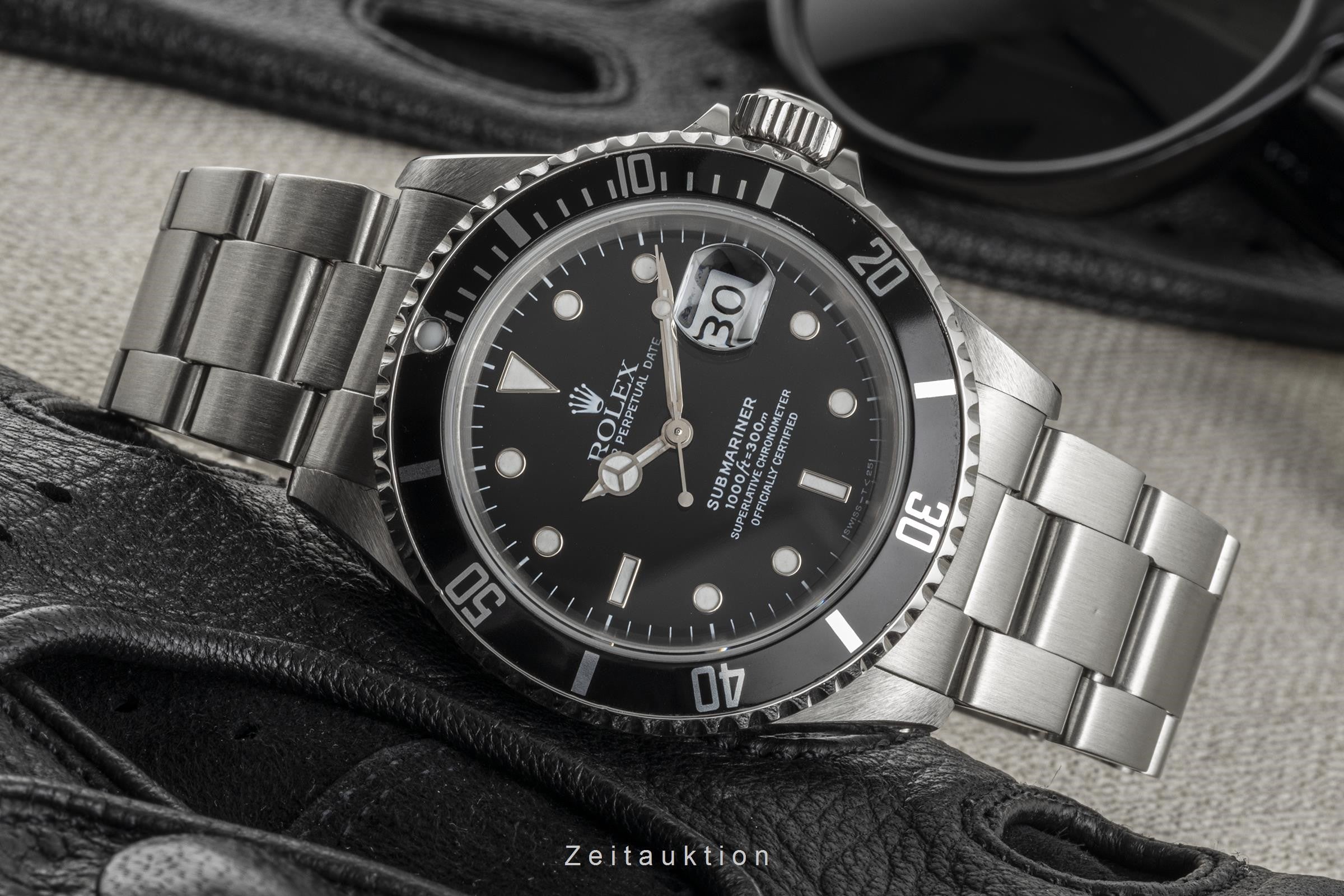 Rolex Submariner Date Oyster Perpetual Automatik Herrenuhr Edelstahl Ref. 16610 [2302471]