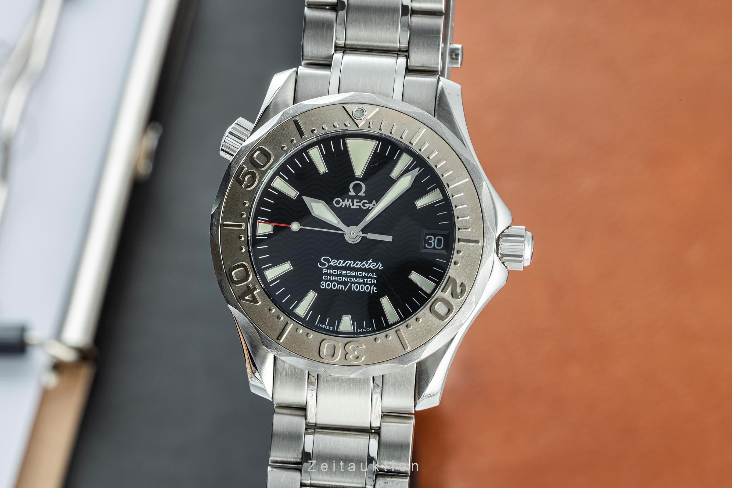 Omega Seamaster steel / white gold automatic men's watch 2236.50.00 VP: 7700EUR  [2302878]