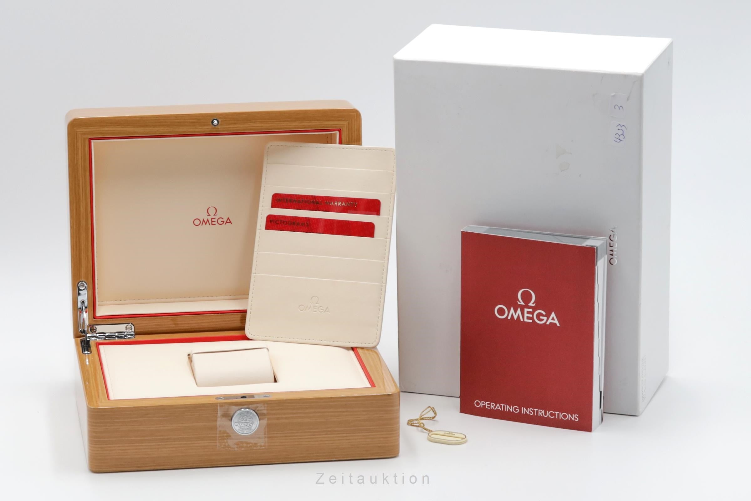 Omega Speedmaster Co-Axial Chronograph Automatik Titan 311.90.44.51.03.001 B&P [2302944]