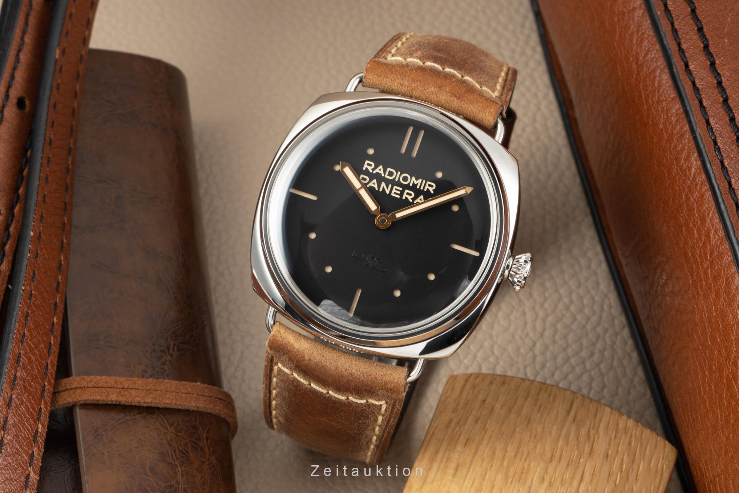 Panerai Radiomir steel manual winding men's watch PAM00425 LP: 9200EUR  [2303250]