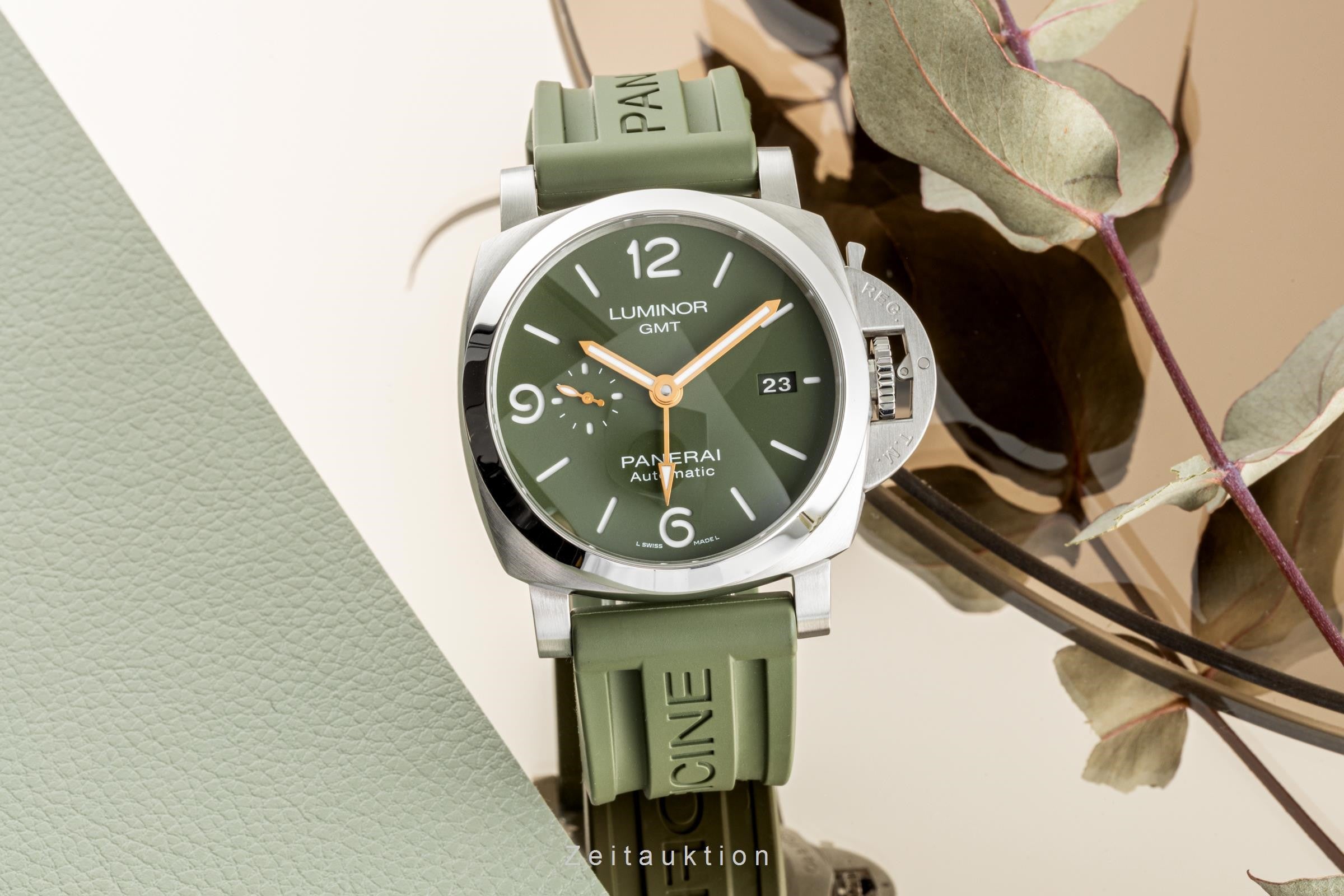 Panerai Luminor GMT steel automatic Kal. P.9010 Ref. PAM01056