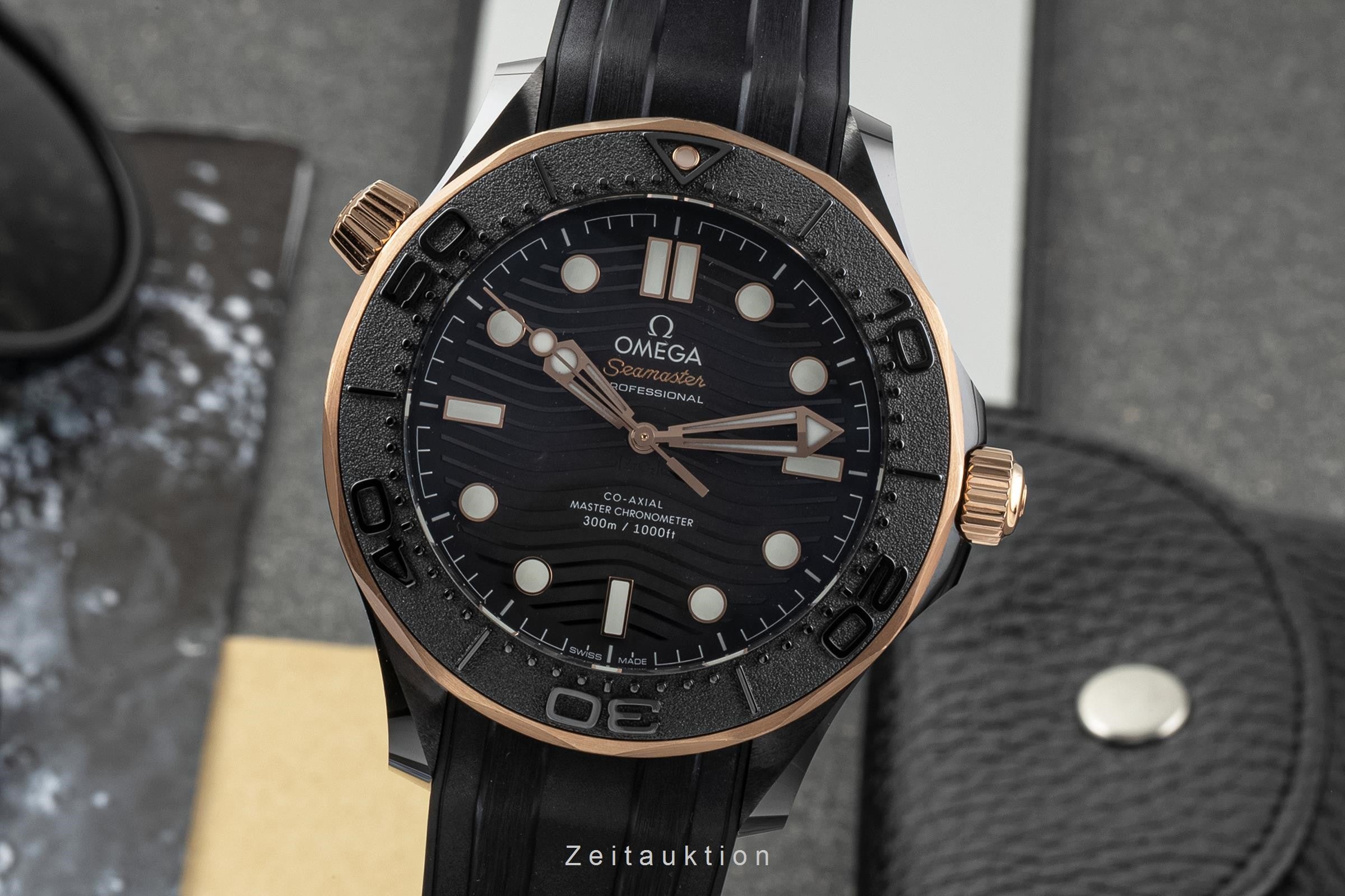 Omega Seamaster ceramic / gold automatic men's watch 210.62.44.20.01.001 LP: 13800EUR  [2304006]