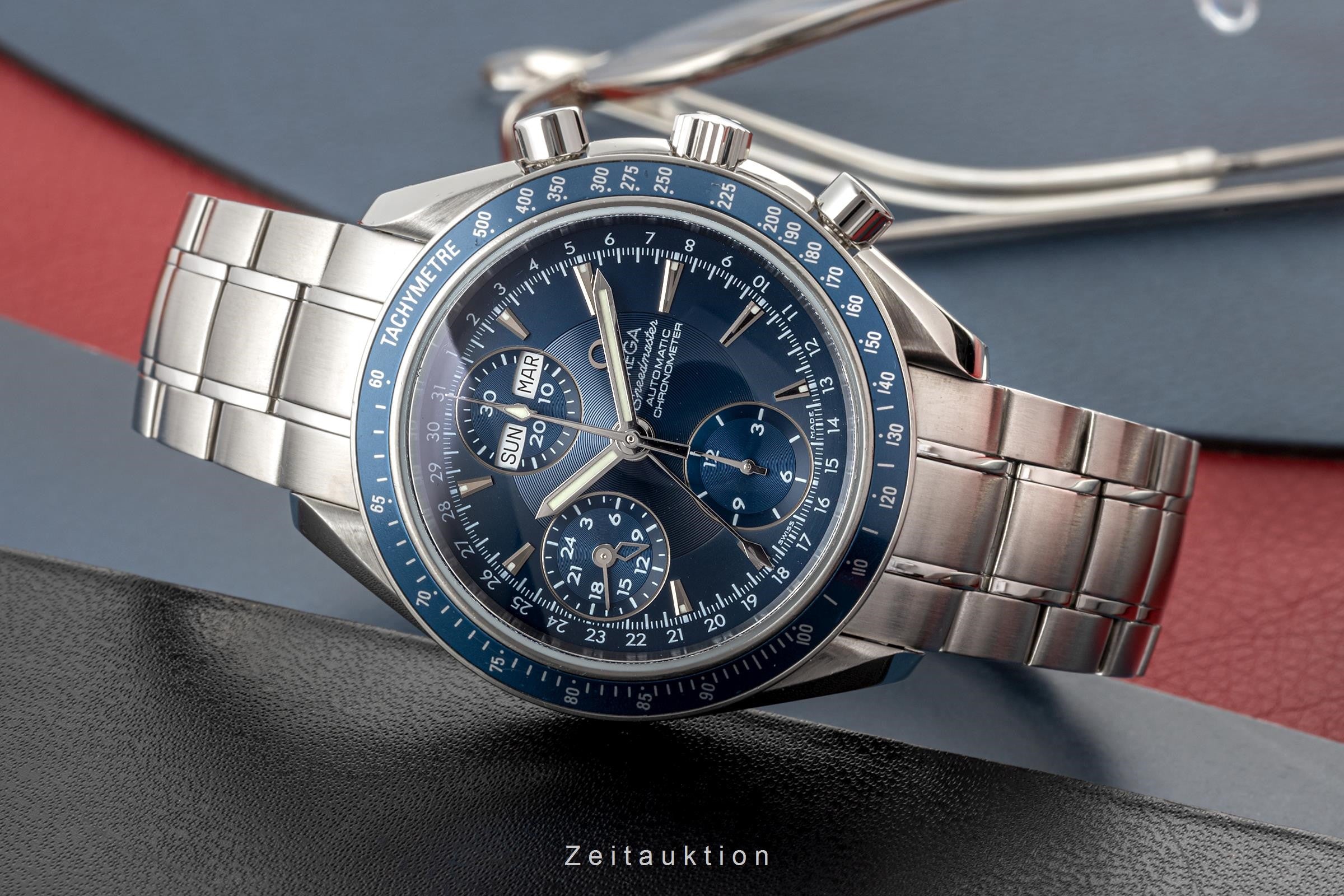 Omega Speedmaster chronograph steel automatic Kal. 3606 Ref