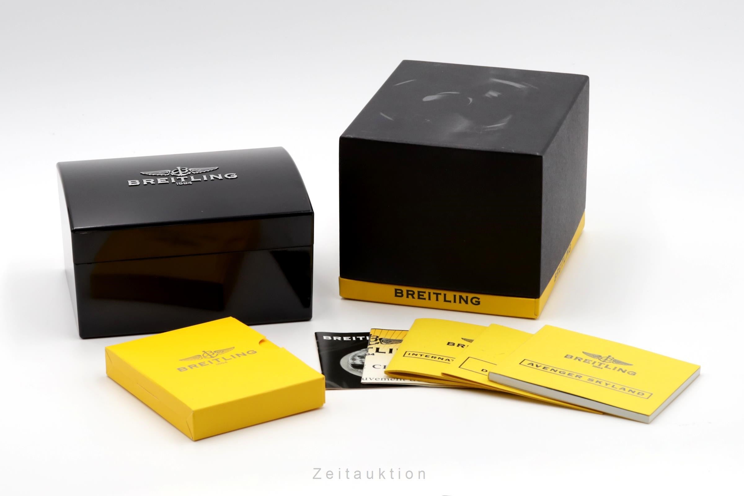 Breitling Avenger Skyland chronograph steel automatic men's watch M13380-3014 LP: 6200EUR Limited  [2304329]