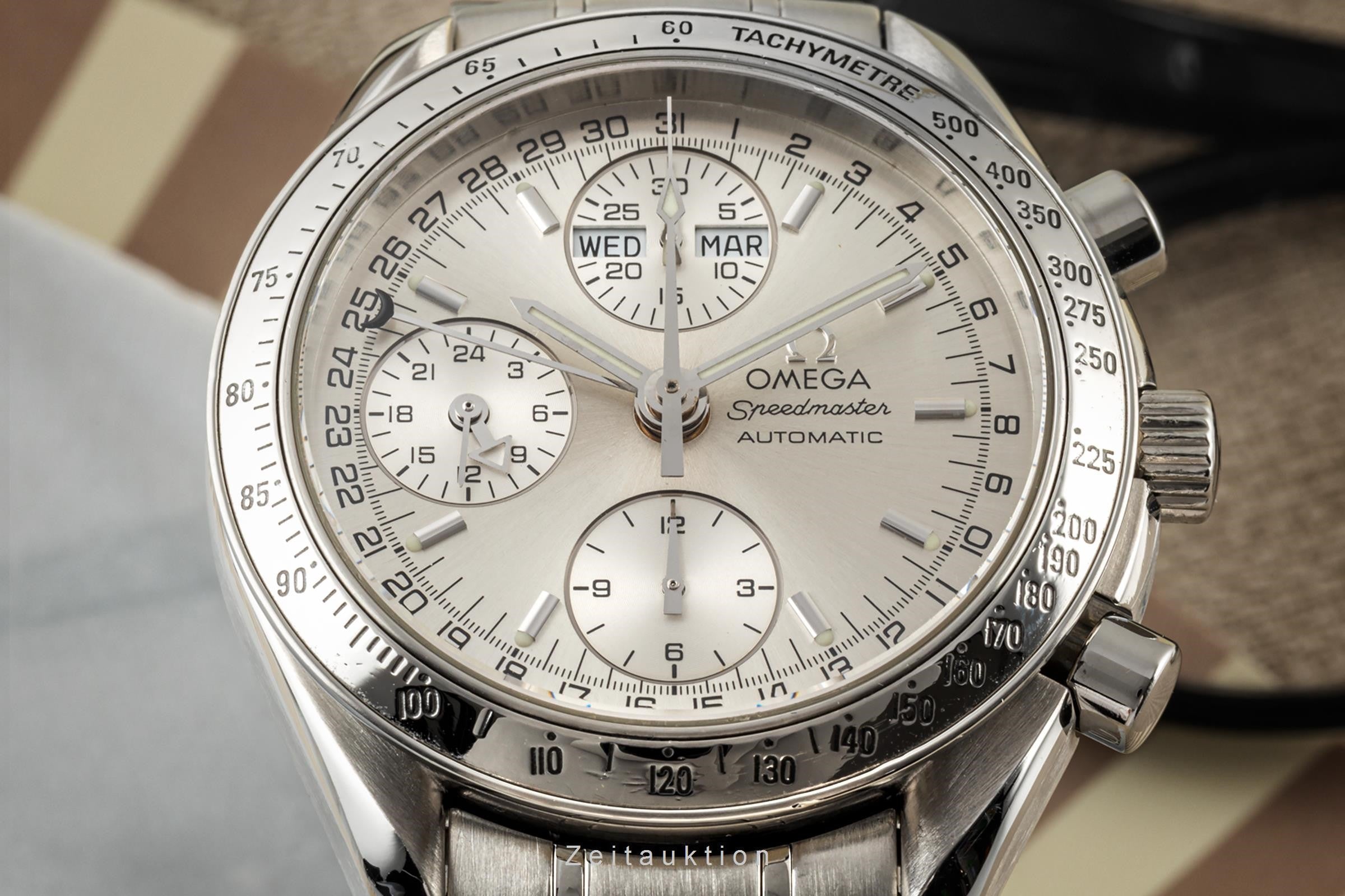 Omega Speedmaster Triple Date Chronograph Automatik Ref. 3523.30.00 VP: 6100 € [2304392]