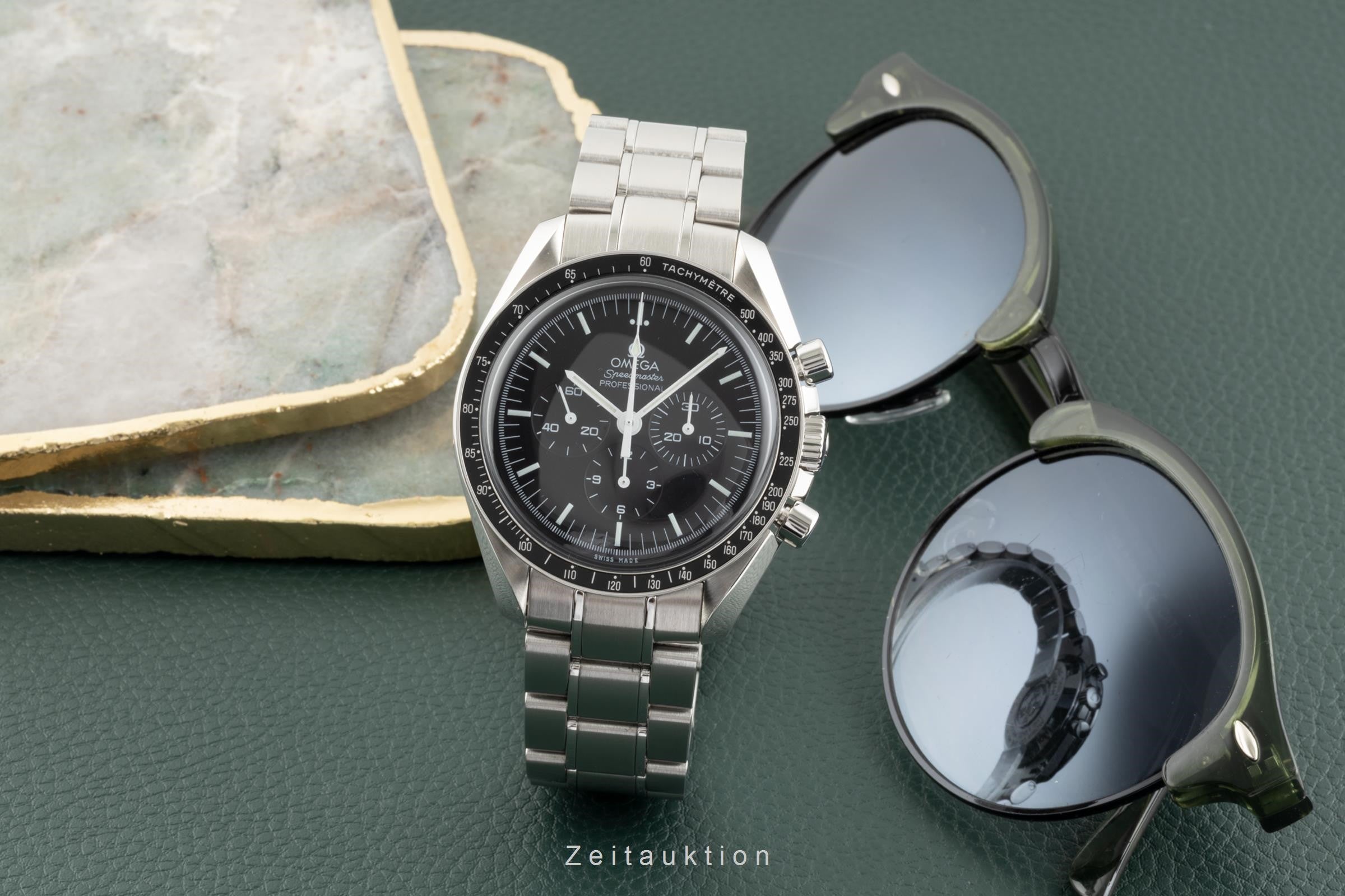 Omega Speedmaster Moonwatch chronograph steel manual winding men's watch 311.30.42.30.01.005 LP: 7600EUR  [2304427]