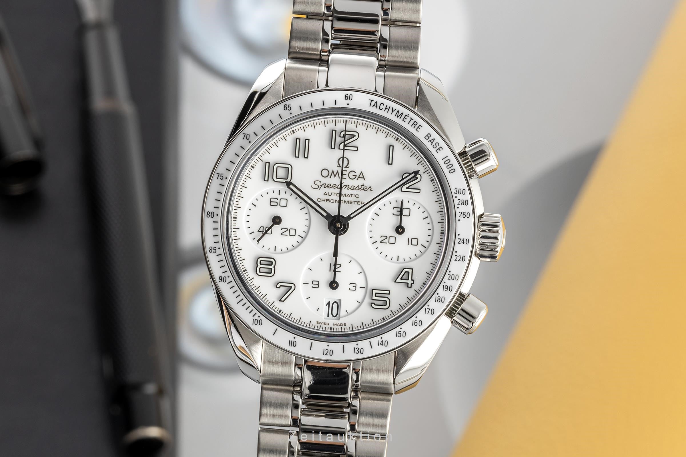 Omega Speedmaster chronograph steel automatic men's watch 324.30.38.40.04.001 LP: 7300EUR  [2304520]