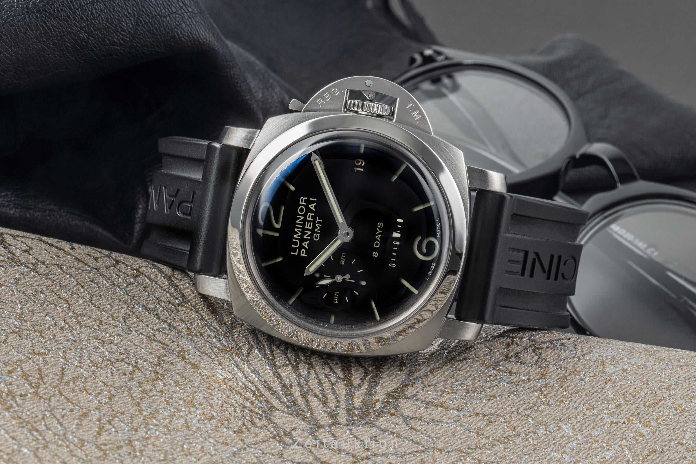 Panerai Luminor 1950 8 Days GMT Stahl Handaufzug Herrenuhr Ref. PAM00233 B&P [2304798]