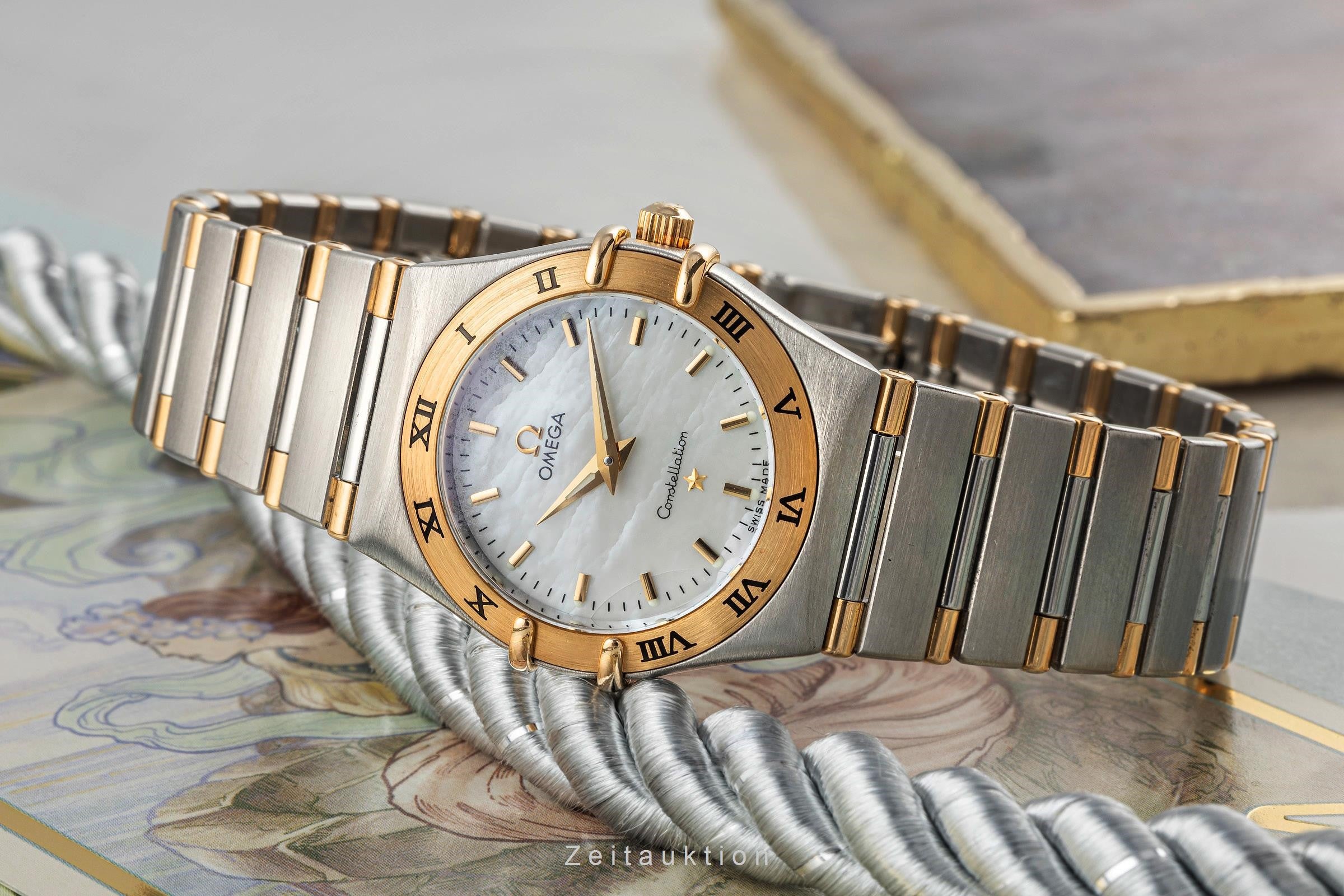Omega Lady Constellation MOP Stahl Gold Quarz Damenuhr Ref. 1272.30.00 Klassiker [2305291]