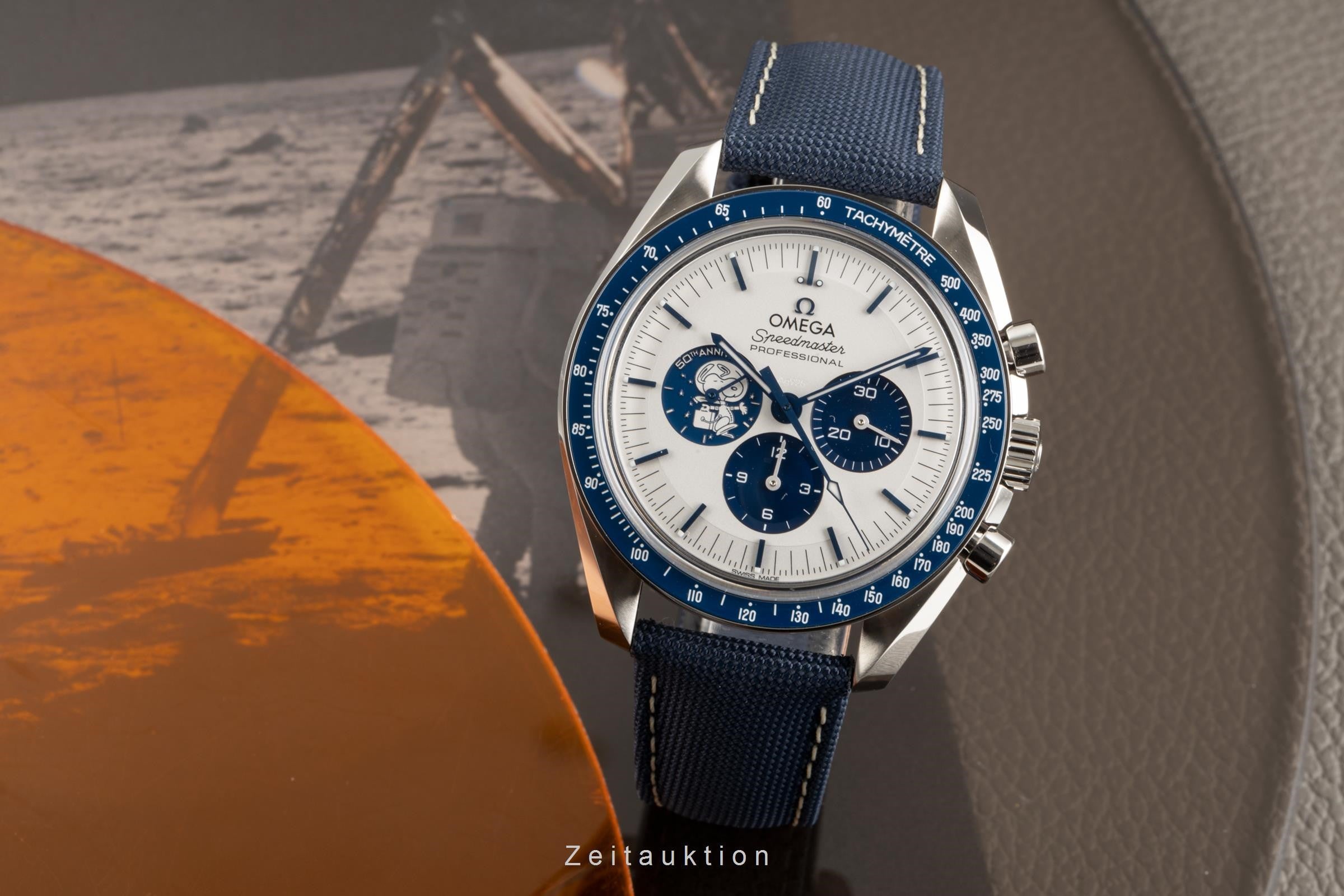 Omega Speedmaster Moonwatch "Silver Snoopy Award" 310.32.42.50.02.001 B&P 2023 [2305686]