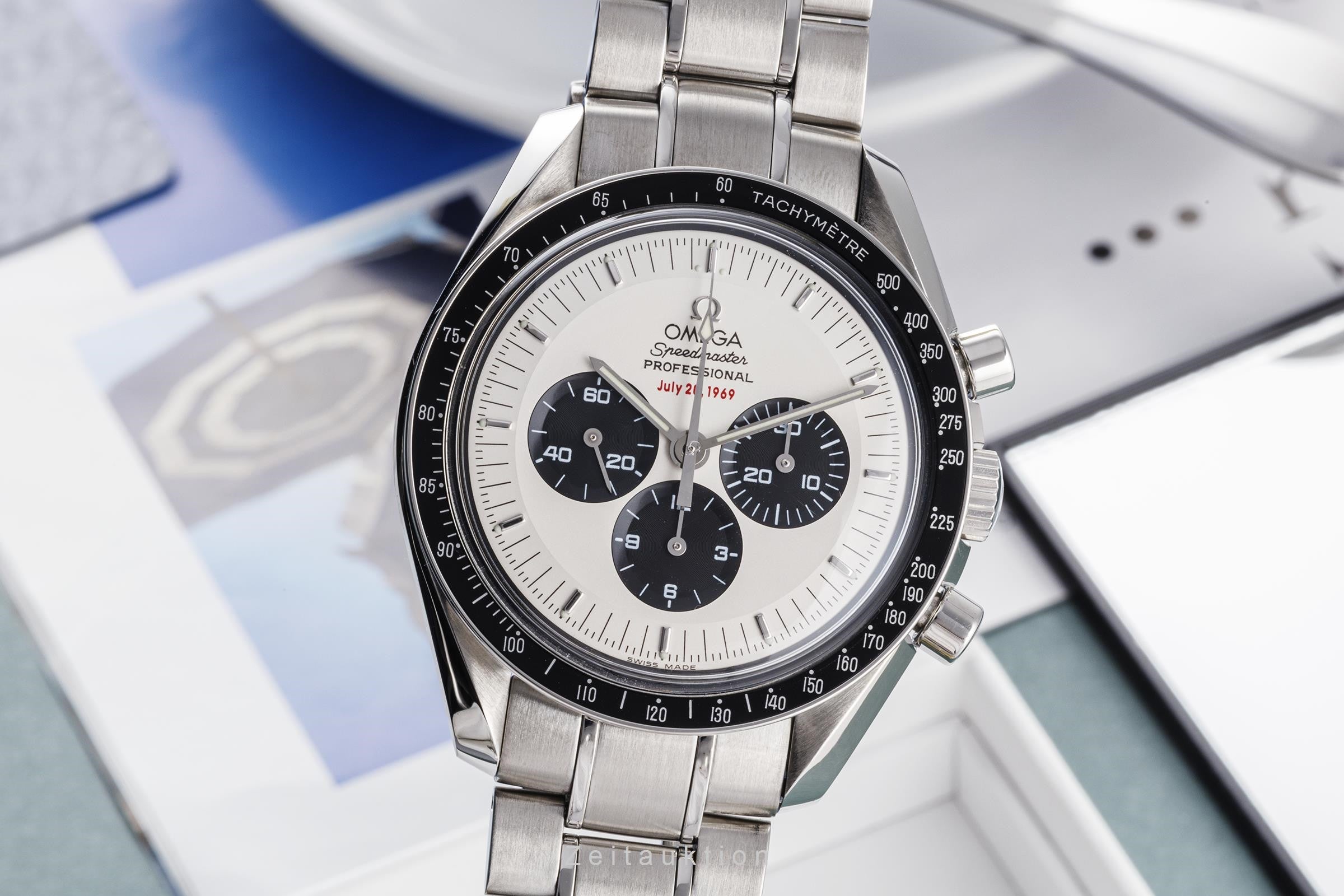 Omega Speedmaster Moonwatch chronograph steel manual winding men's watch 3569.31.00 Limited  [2305735]