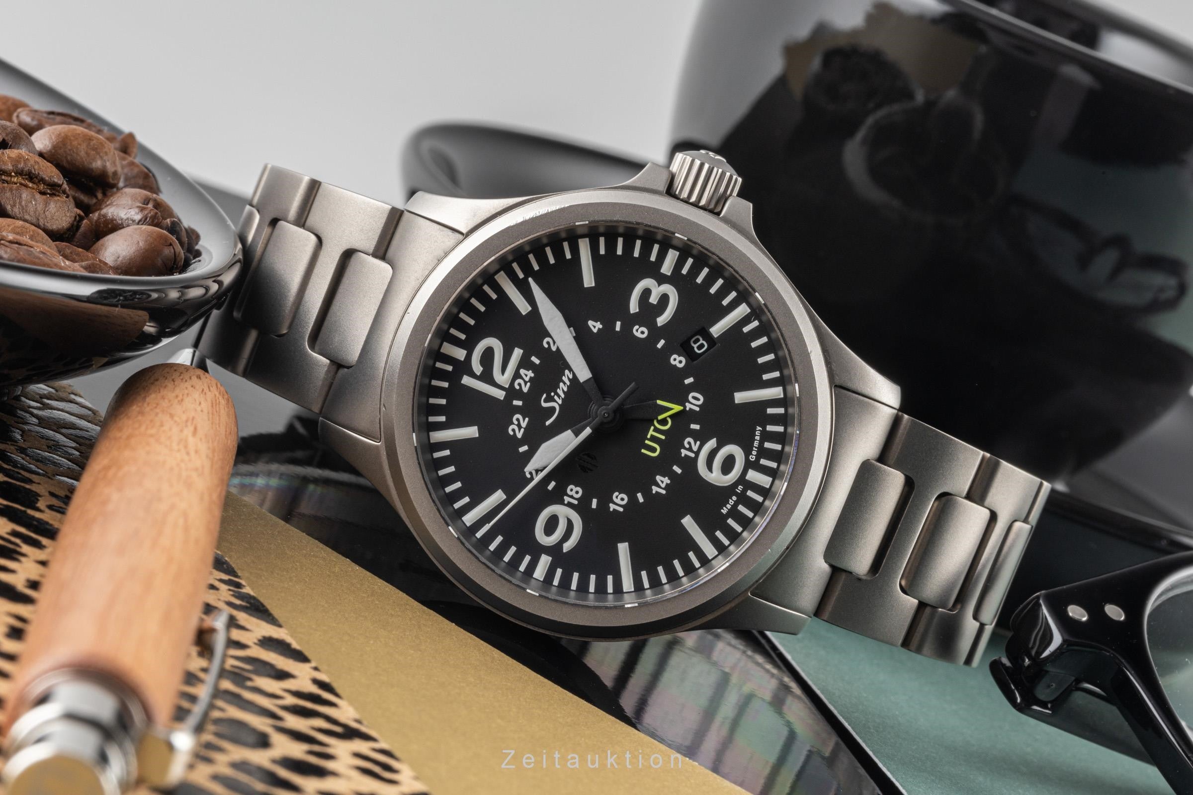 Sinn 856 UTC Automatik Datum Edelstahl Ref. 856.010 B&P 2019 NP: 2360,- € [2400029]