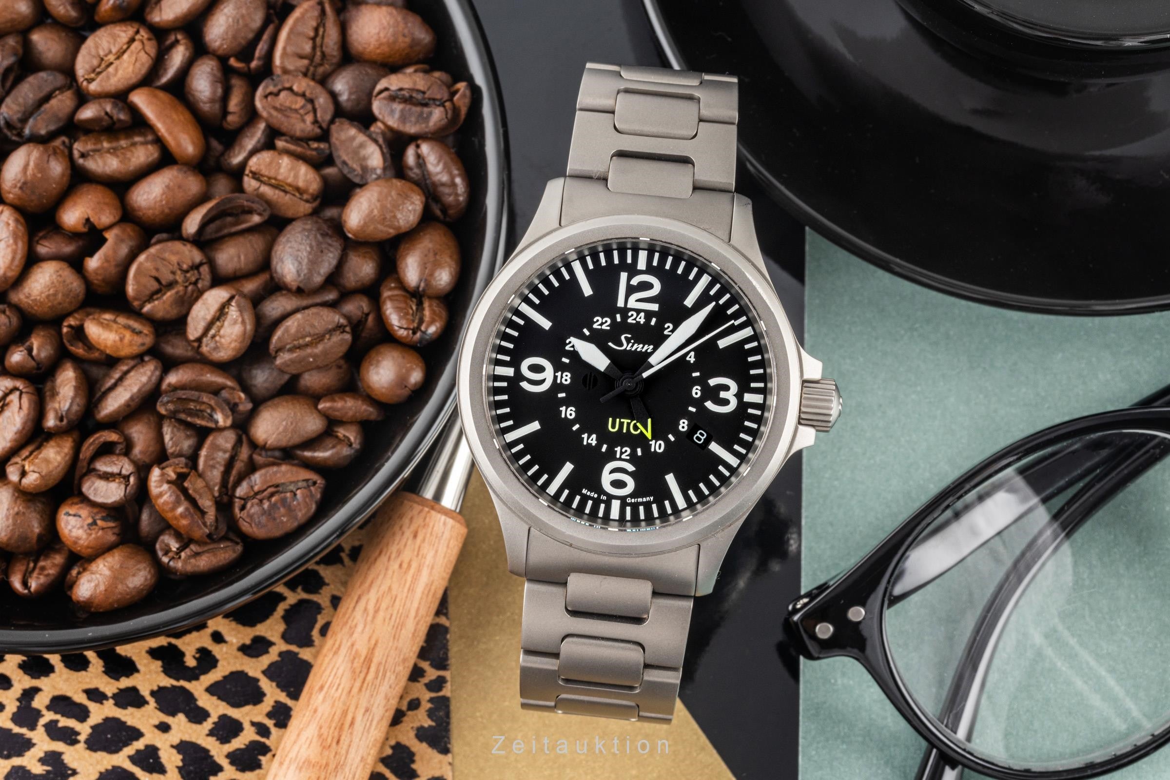 Sinn 856 UTC Automatik Datum Edelstahl Ref. 856.010 B&P 2019 NP: 2360,- € [2400029]