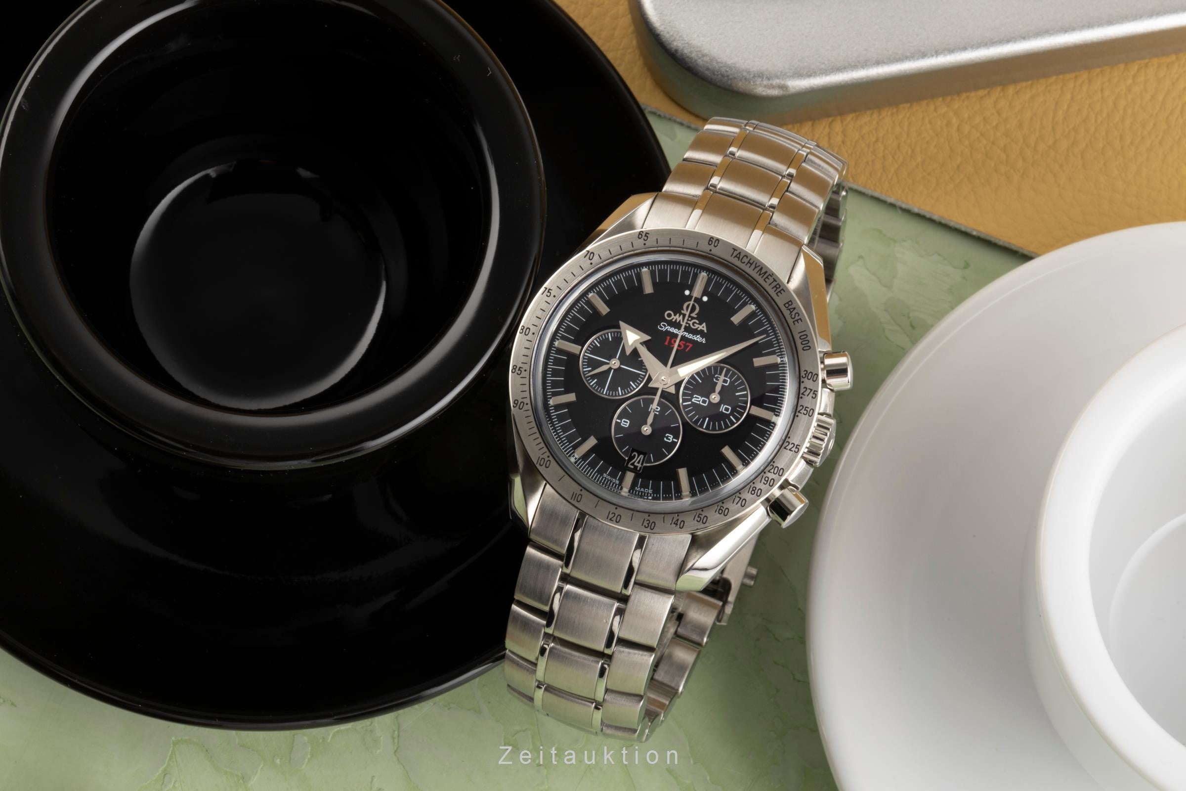 Omega Speedmaster chronograph steel automatic men's watch 321.10.42.50.01.001  [2400080]