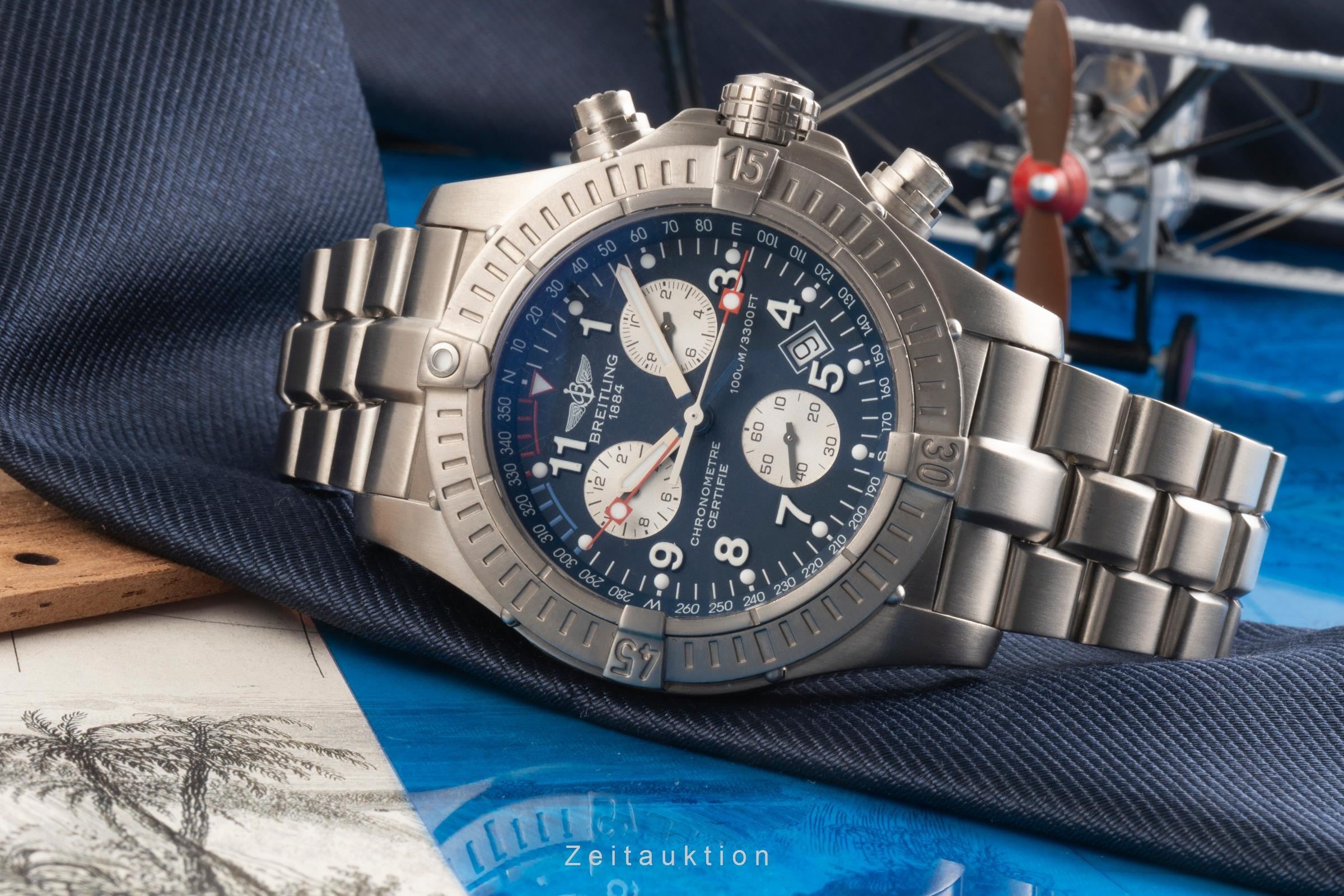 Breitling Avenger chronograph titanium quartz Kal. B73 Ref. E73360
