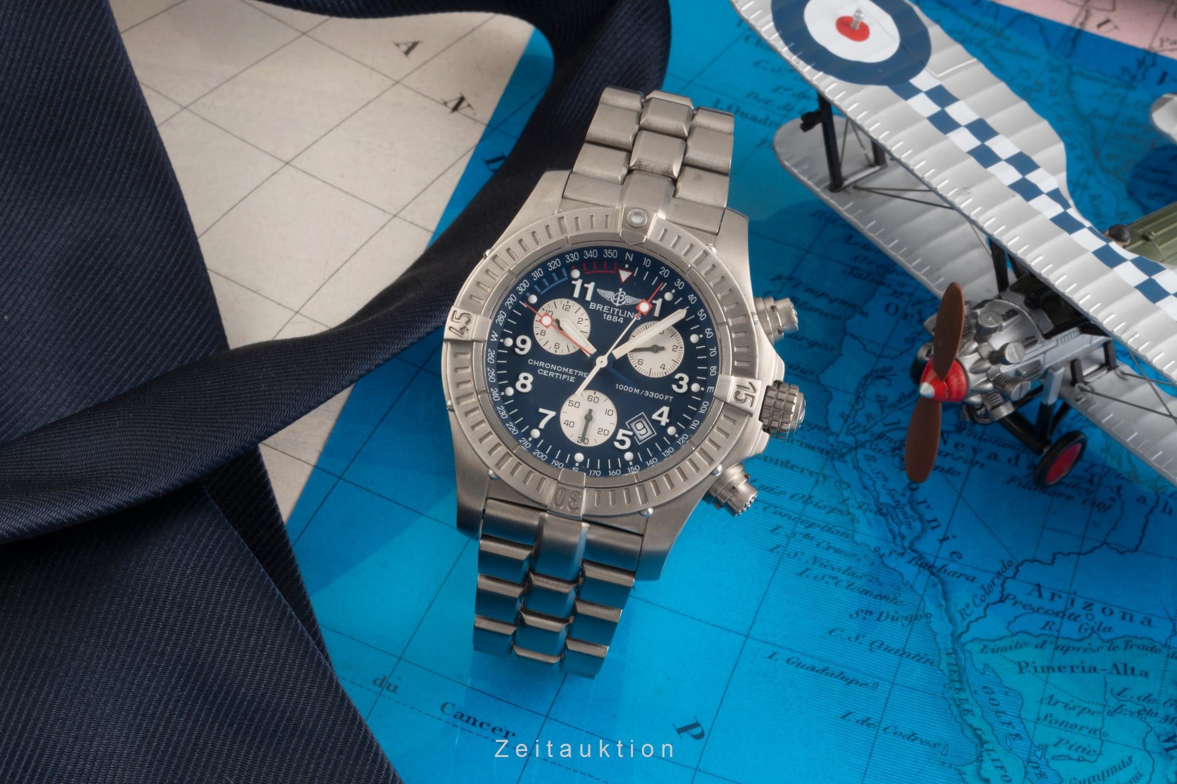 Breitling Avenger chronograph titanium quartz Kal. B73 Ref. E73360