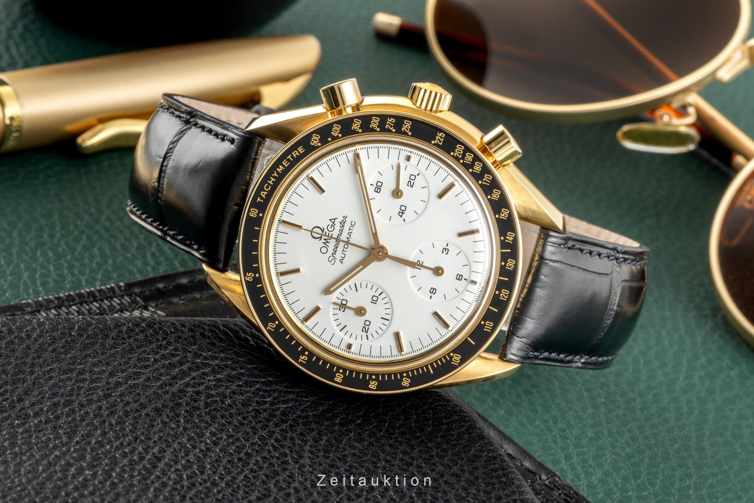 Omega Speedmaster Reduced 18K (0,750) Gold Chronograph Automatik Ref. 3612.20.20 [2400641]