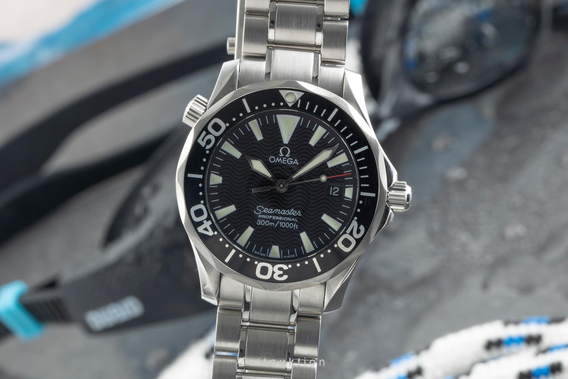 Omega Seamaster steel quartz men's watch 2262.50.00  [2401081]