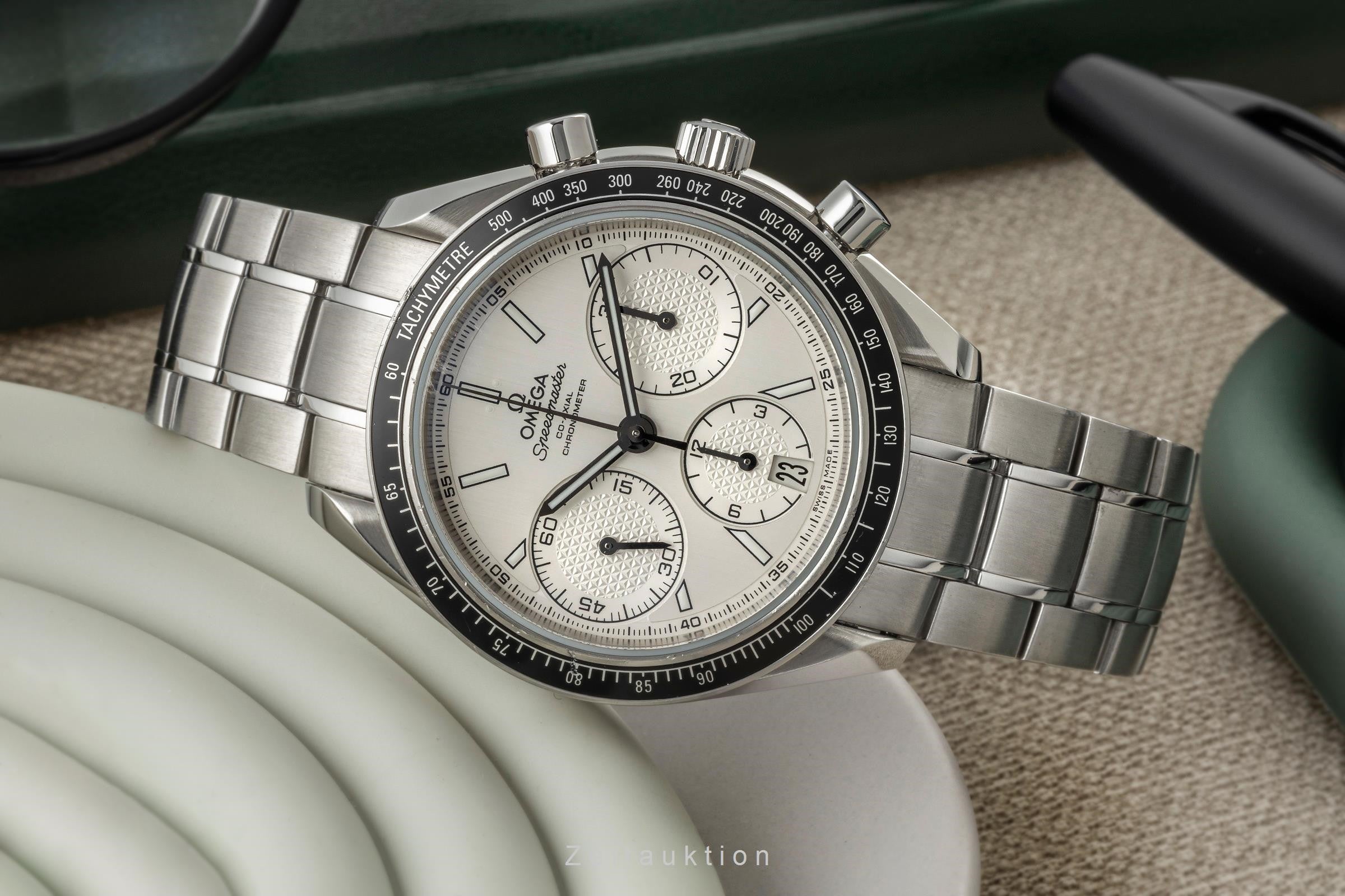 Omega Speedmaster Racing Chronograph Automatik Herrenuhr 326.30.40.50.02.001 [2401241]