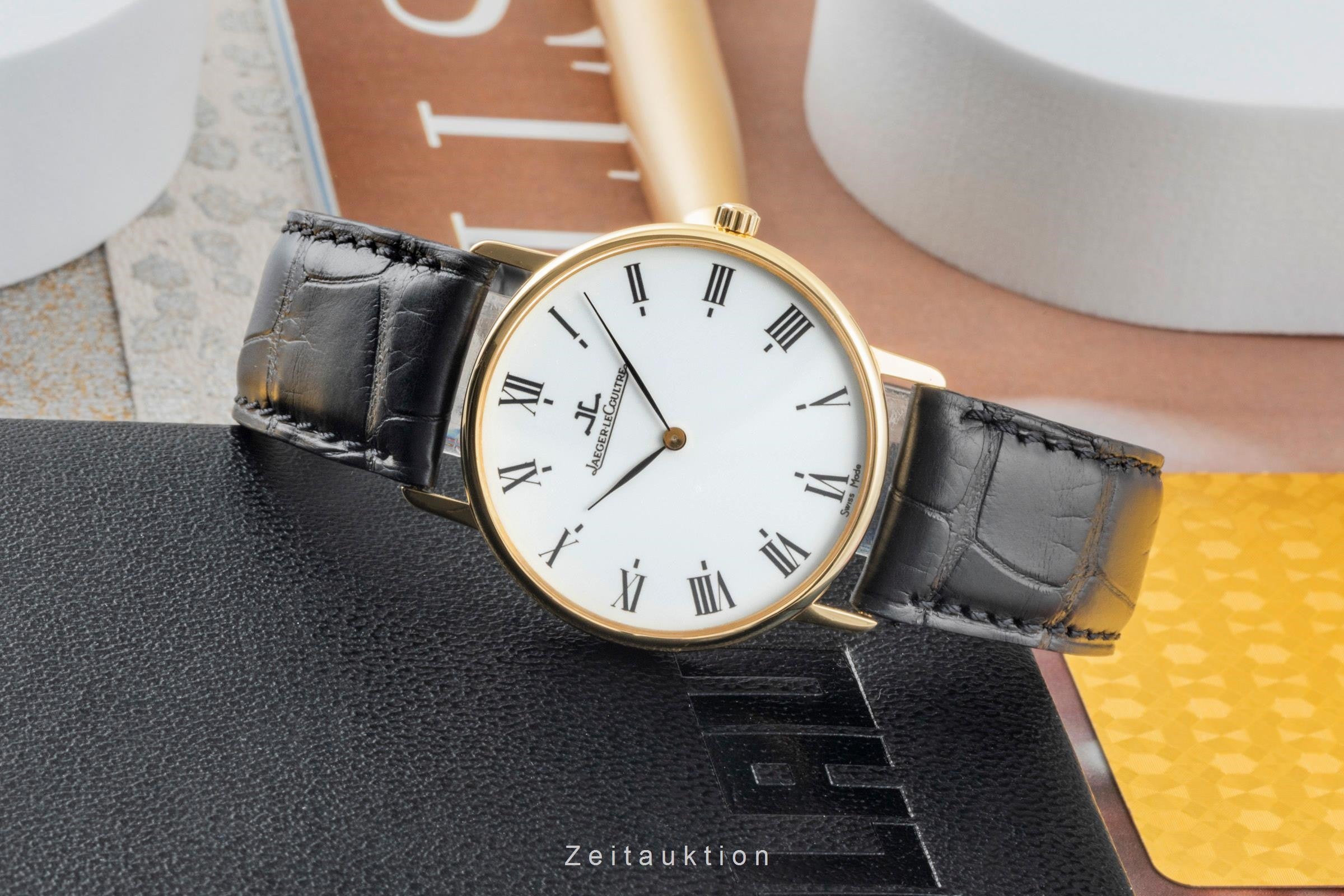 Jaeger LeCoultre Classique Ultra Thin oro 18 ct quarzo orologio da uomo 111.1.09  [2401475]