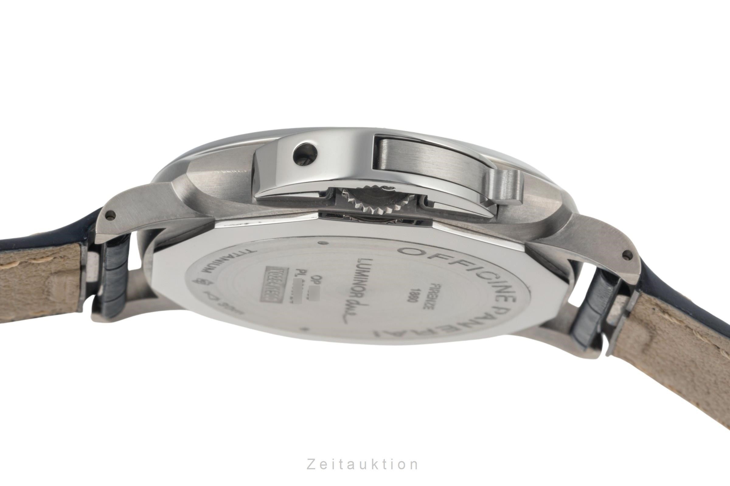 Panerai Luminor  titanium automatic men's watch PAM00927 LP: 7400EUR  [2401641]
