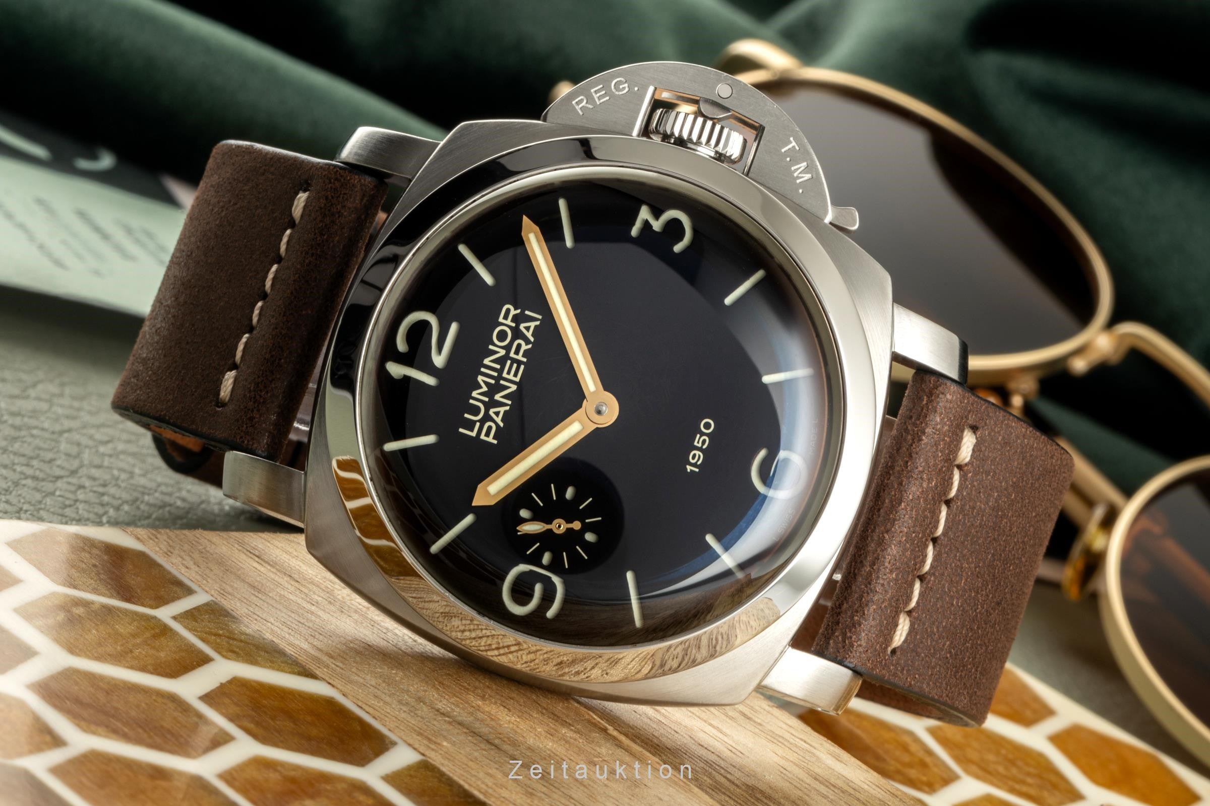 Panerai Luminor Marina steel manual winding men's watch PAM00127  [2401835]