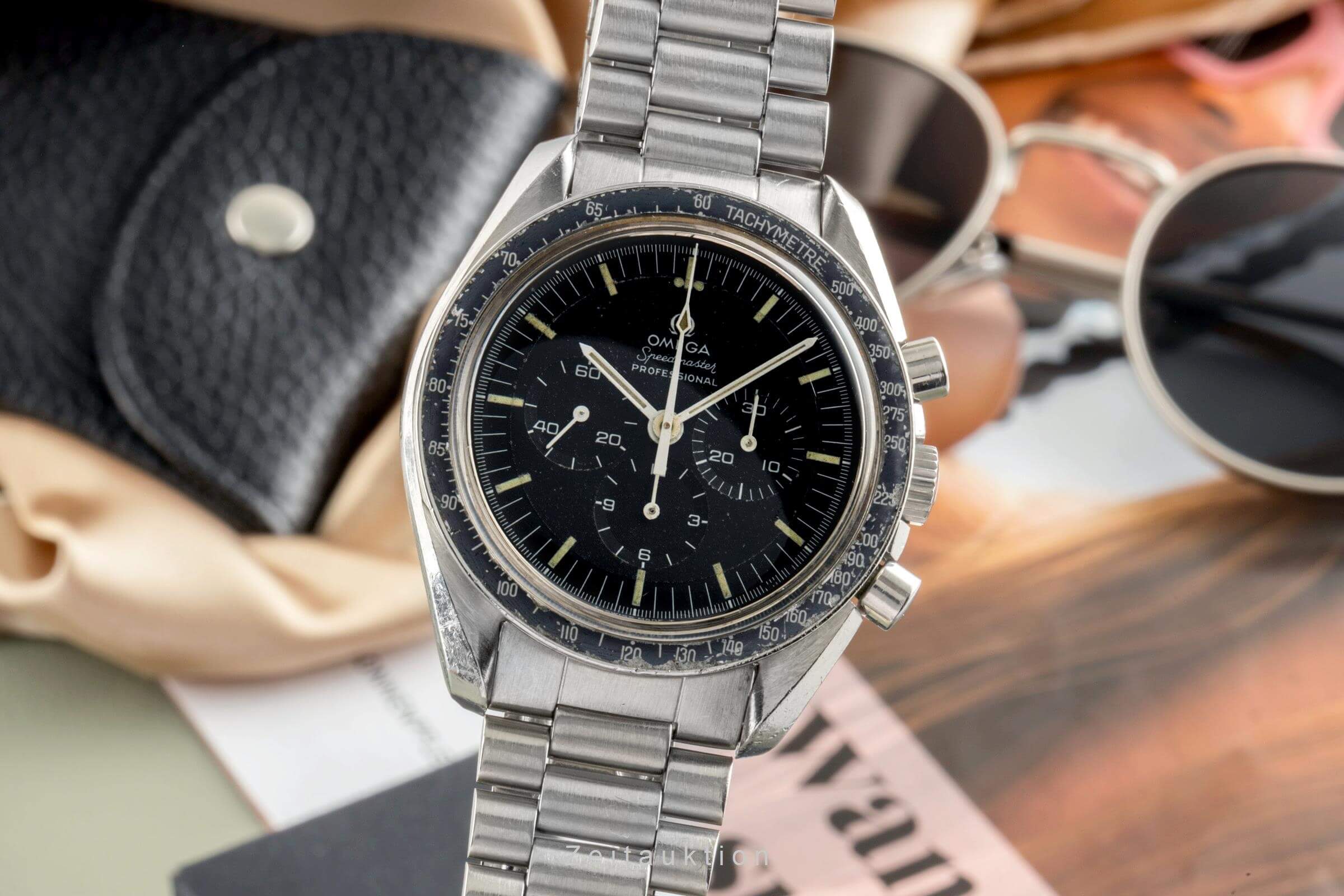 Omega Speedmaster Moonwatch chronograph steel manual winding men's watch 145.022-71ST Vintage  [2402448]