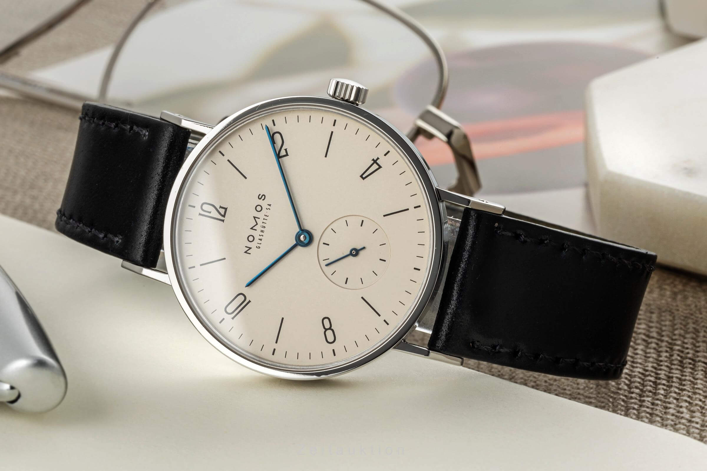 Nomos Tangente steel manual winding men's watch 101 LP: 1660EUR  [2402477]