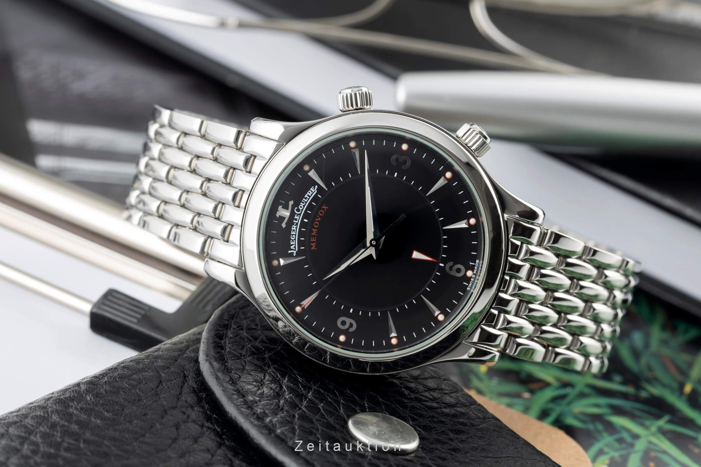 Jaeger LeCoultre Memovox steel manual winding Kal. 914 Ref. 144.8