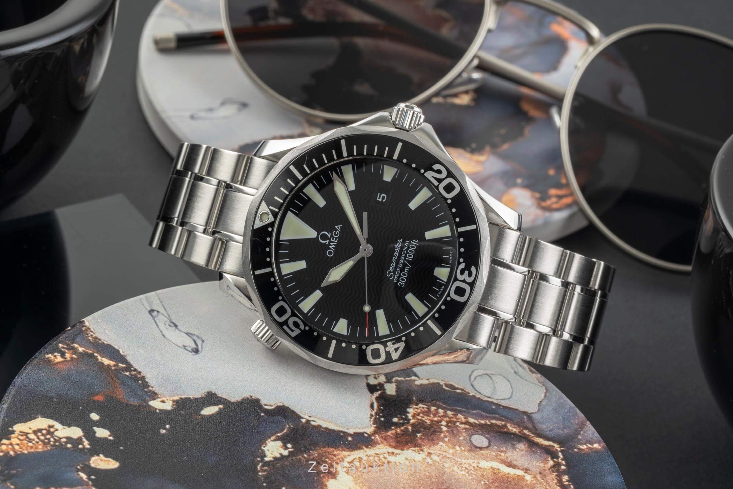 Omega Seamaster steel quartz men's watch 2264.50.00  [2403013]