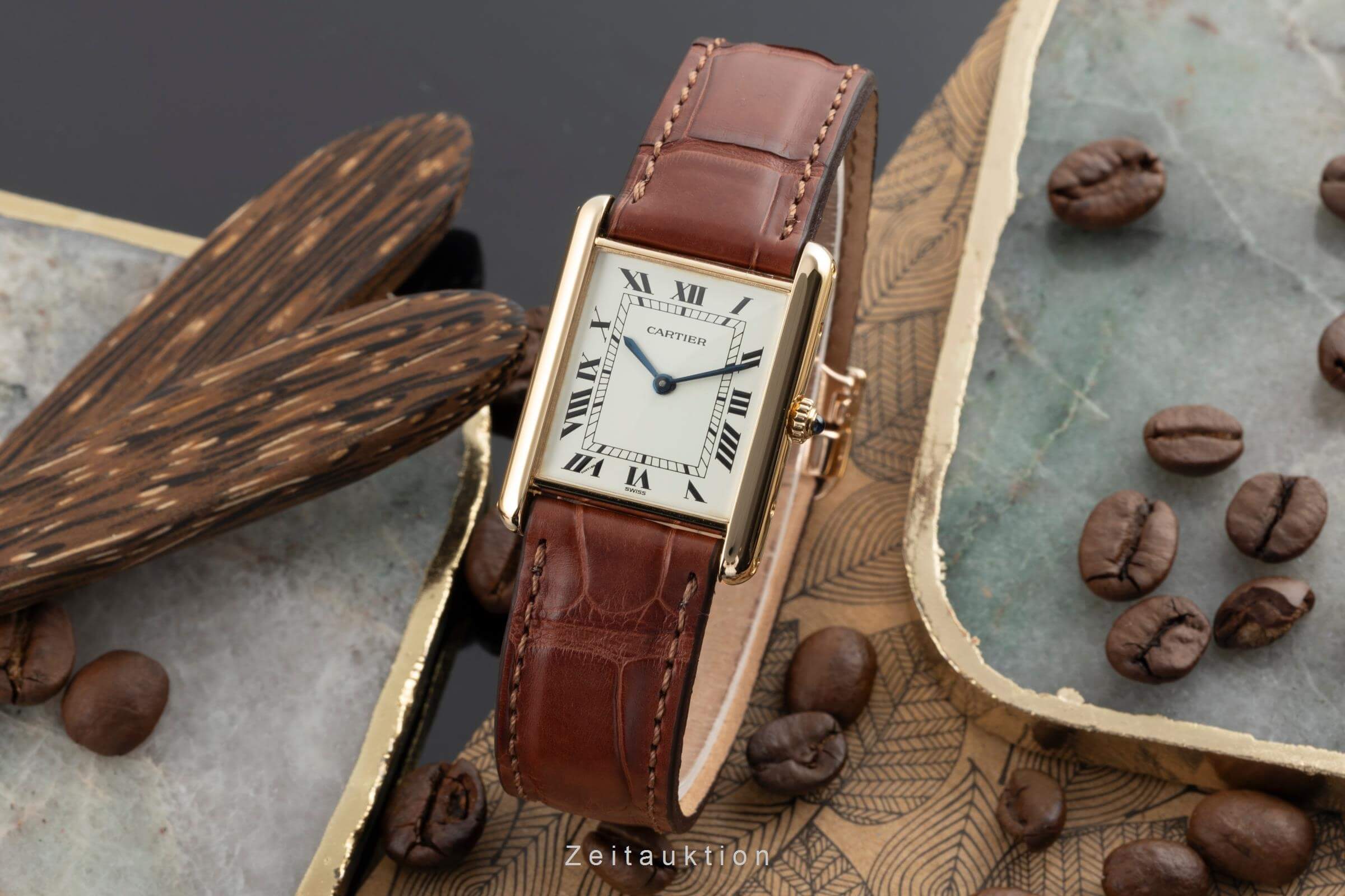 Cartier Tank Louis Cartier 18K (0,750) Gelbgold Herrenuhr Ref. 88105 VP: 11000 € [2403162]