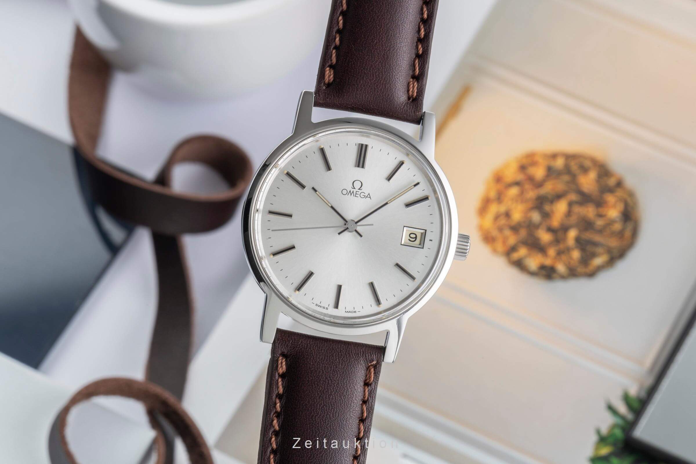 Omega Geneve steel manual winding men's watch 136.0104 Vintage  [2404451]