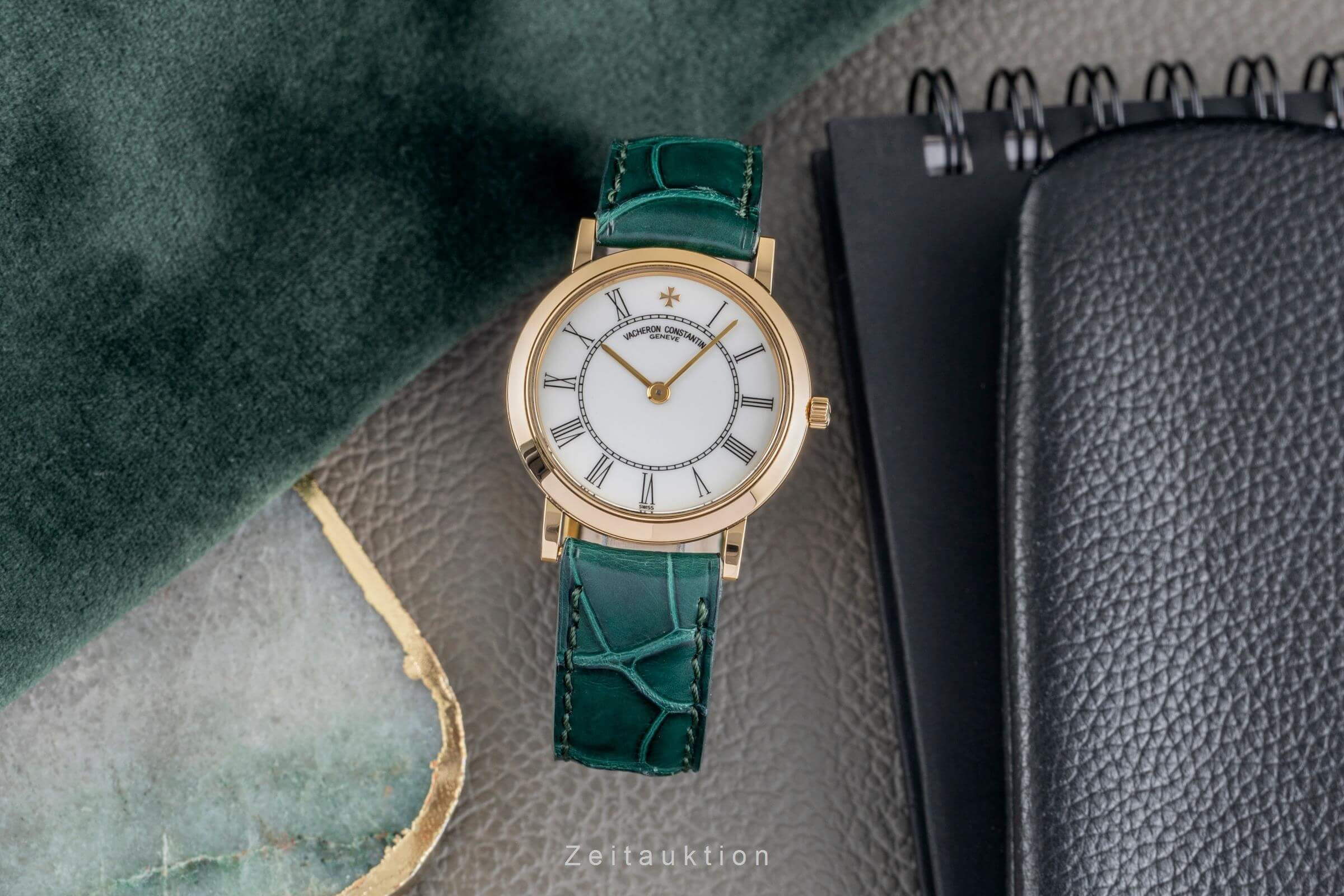 Vacheron & Constantin Geneve or 18 ct à remontage manuel montre pour femmes 14070  [2404546]