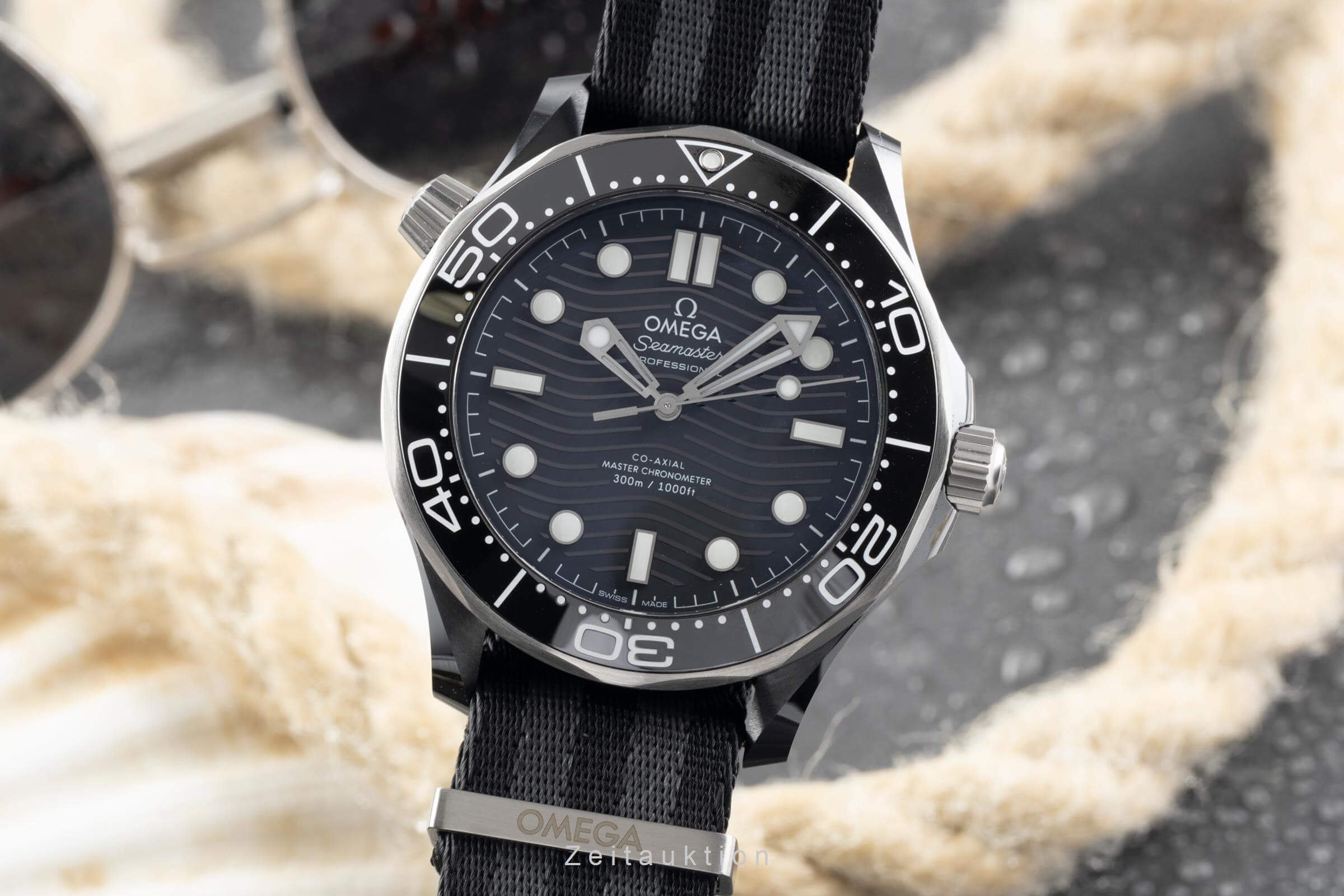 Omega Seamaster ceramic / titanium automatic men's watch 210.92.44.20.01.002 LP: 9700EUR  [2404609]