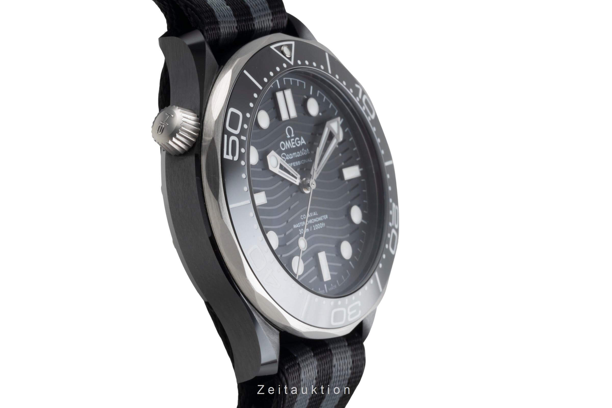 Omega Seamaster ceramic / titanium automatic men's watch 210.92.44.20.01.002 LP: 9700EUR  [2404609]