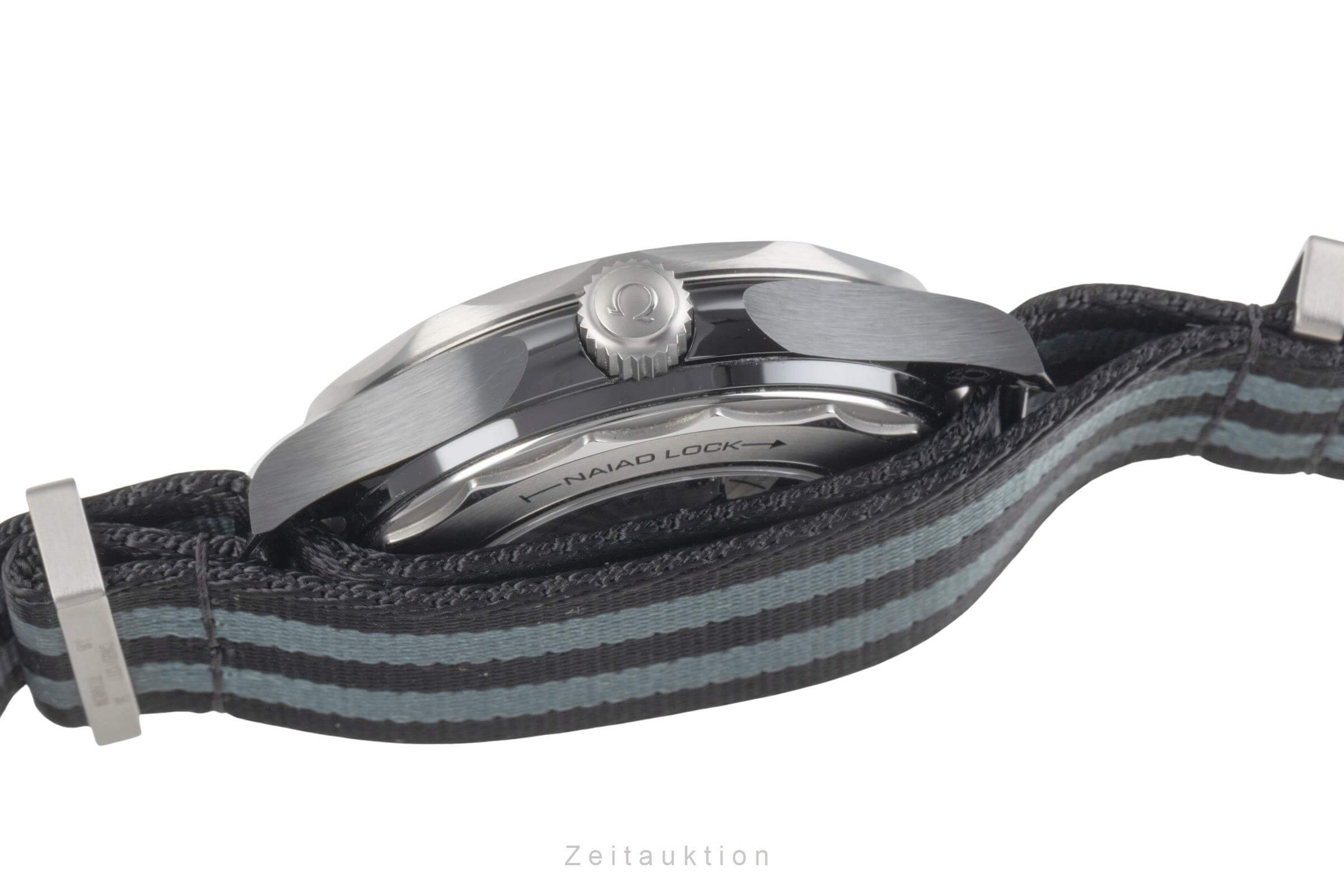 Omega Seamaster ceramic / titanium automatic men's watch 210.92.44.20.01.002 LP: 9700EUR  [2404609]