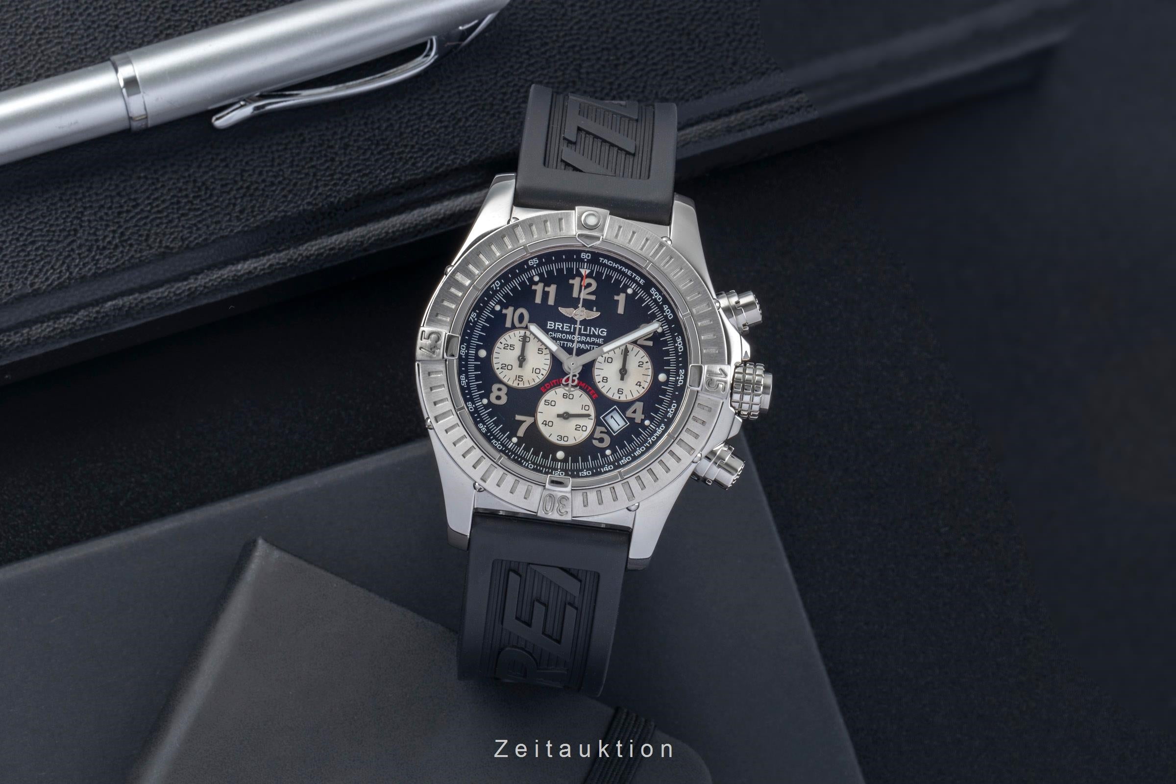 Breitling Avenger chronographe acier quartz montre pour hommes A69360 Limited  [2405824]