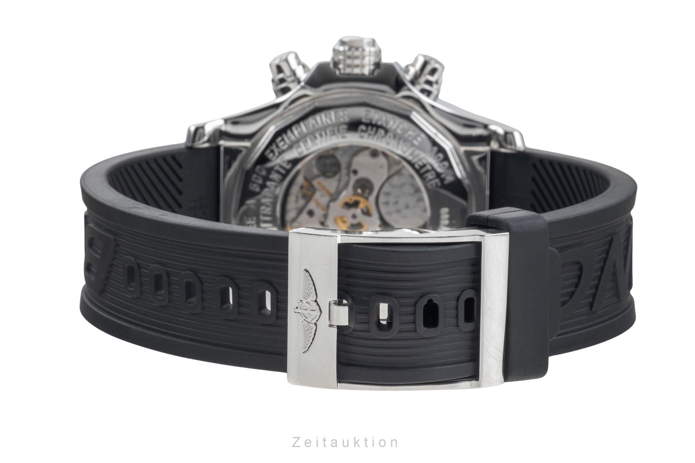 Breitling Avenger chronographe acier quartz montre pour hommes A69360 Limited  [2405824]
