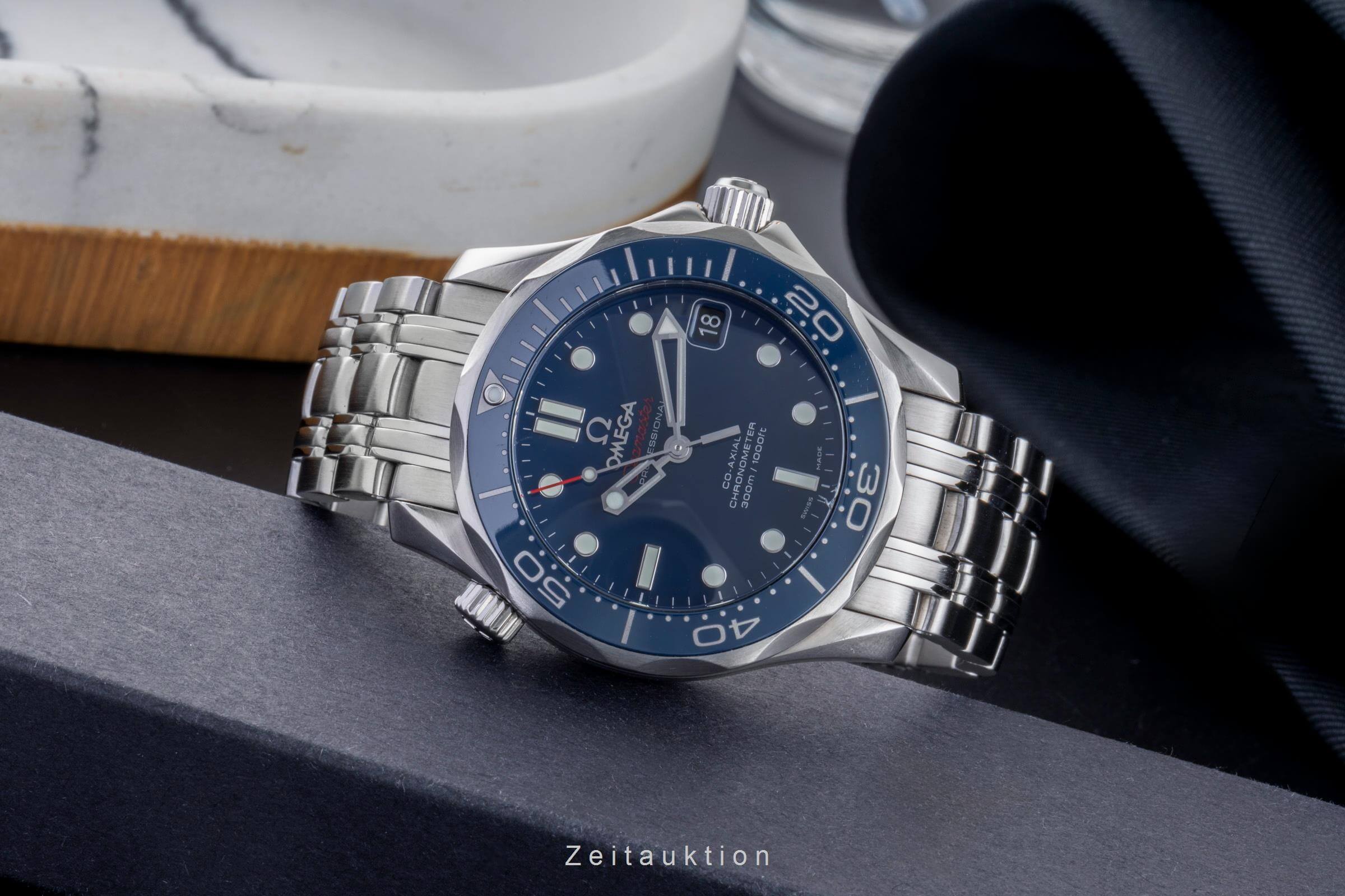 Omega Seamaster Diver 300M Co-Axial Automatik Stahl Ref. 212.30.36.20.03.001 B&P [2405912]