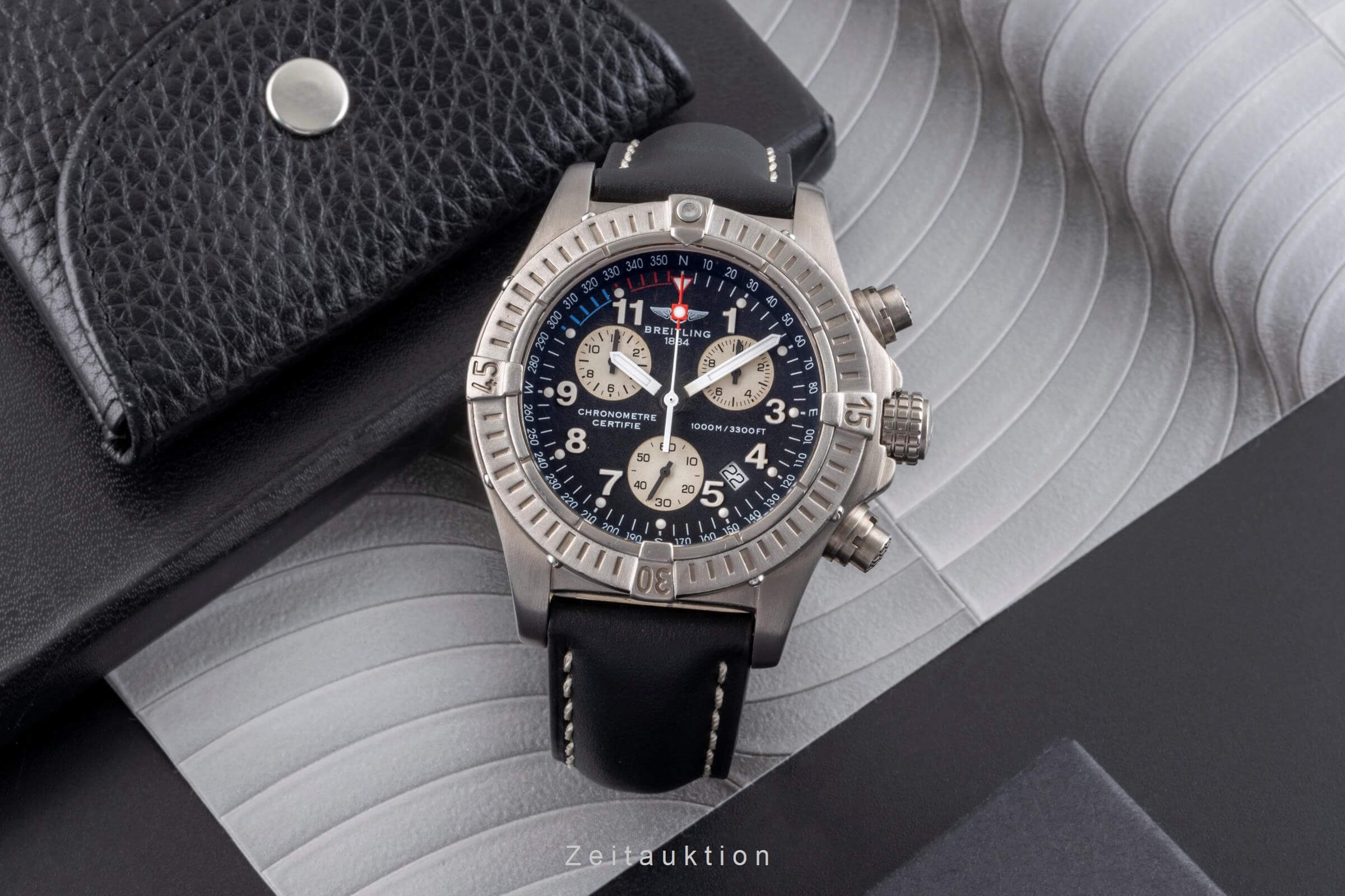 Breitling Avenger chronograph titanium quartz men's watch E73360  [2406214]